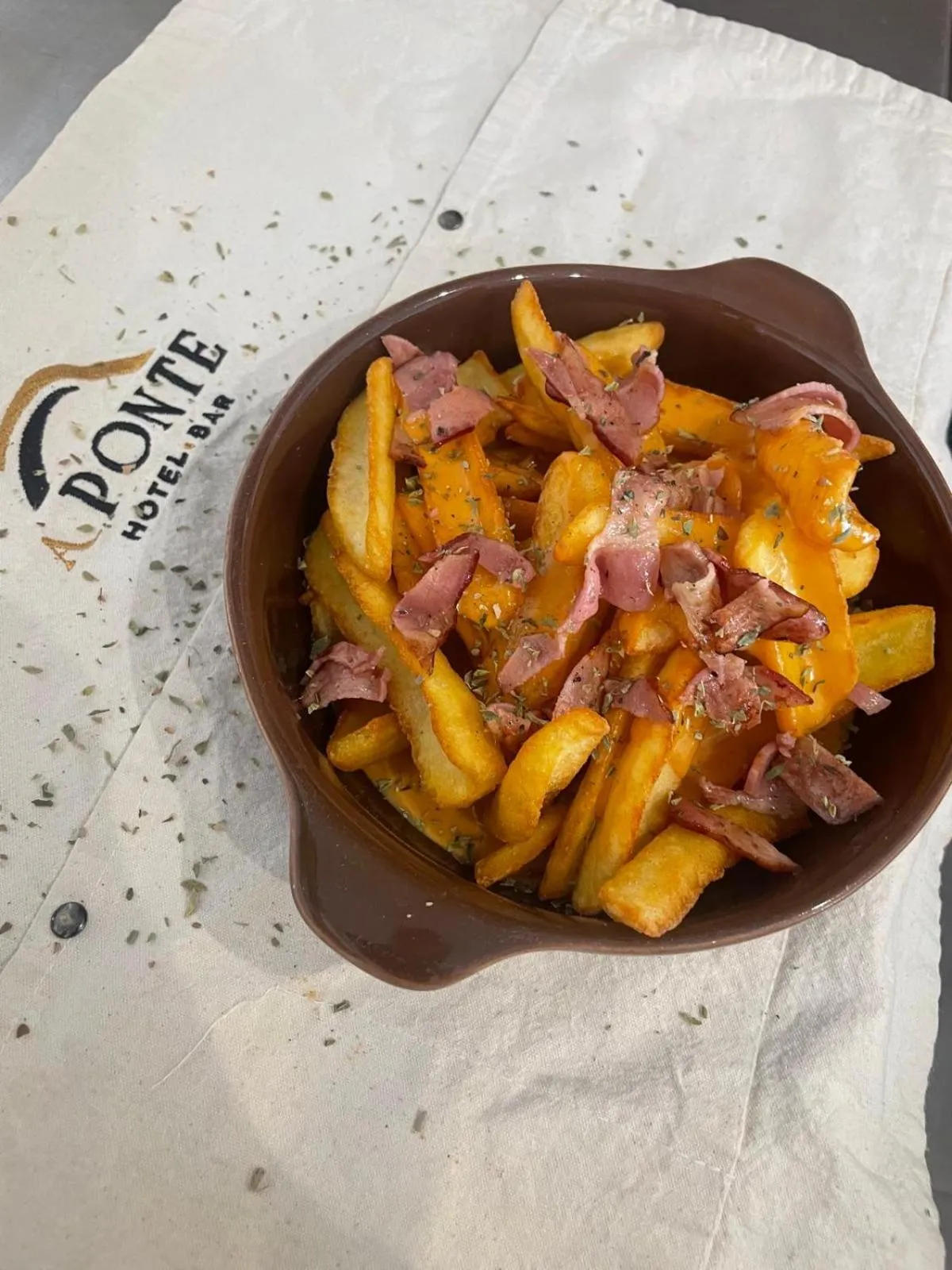 Restaurant/places to eat in Hotel A Ponte