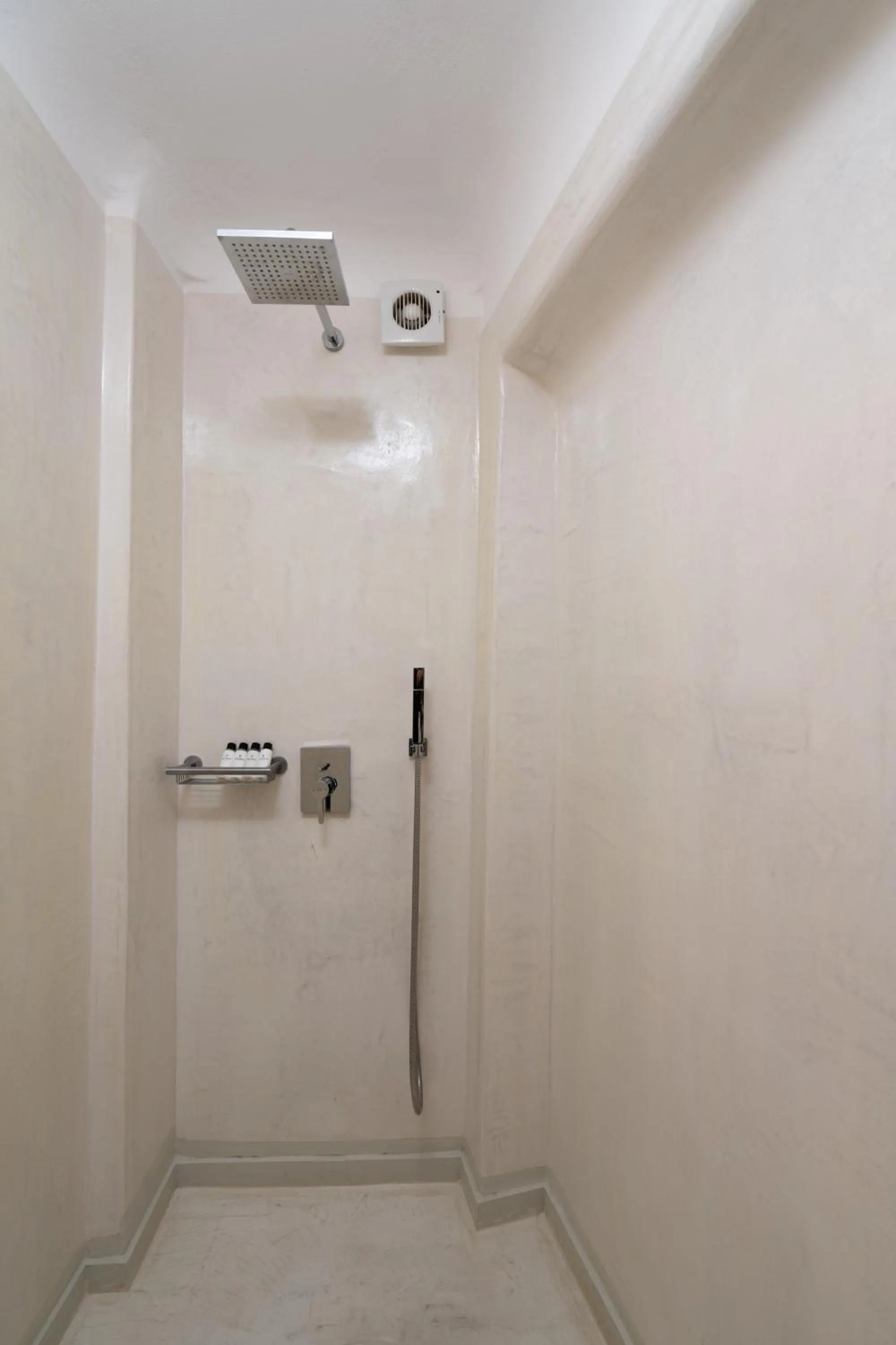 Bathroom in Santorini Princess Presidential Suites