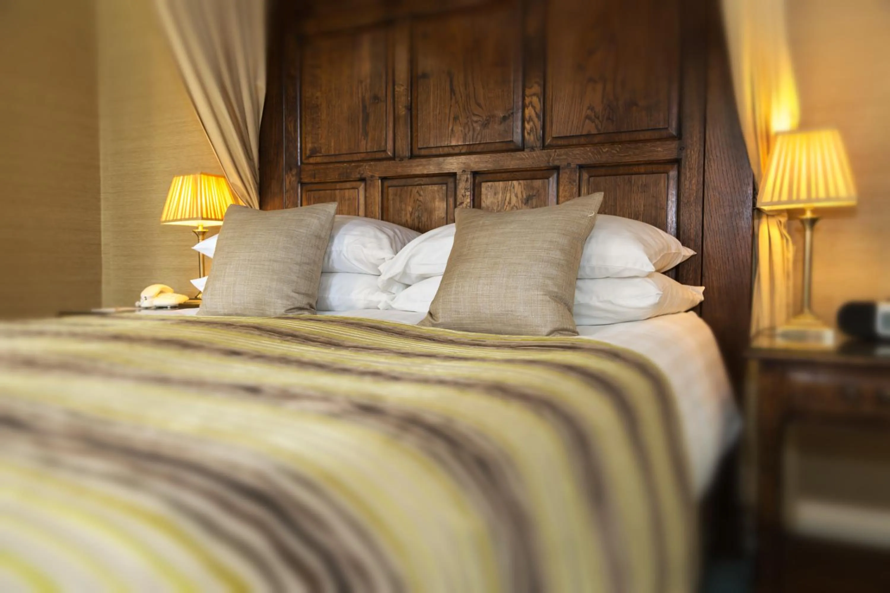 Bed in Dales Country House Hotel