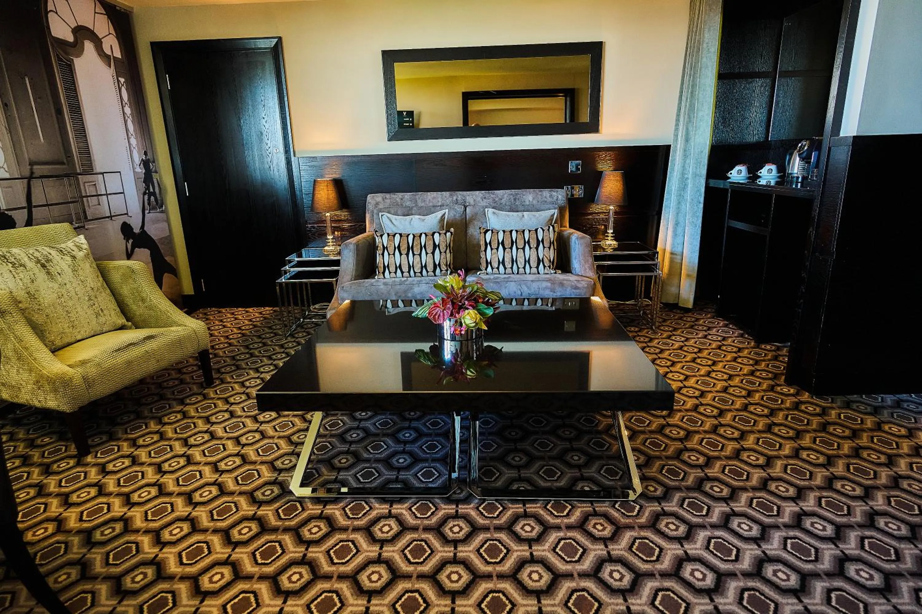 Lounge or bar in The Vincent Hotel