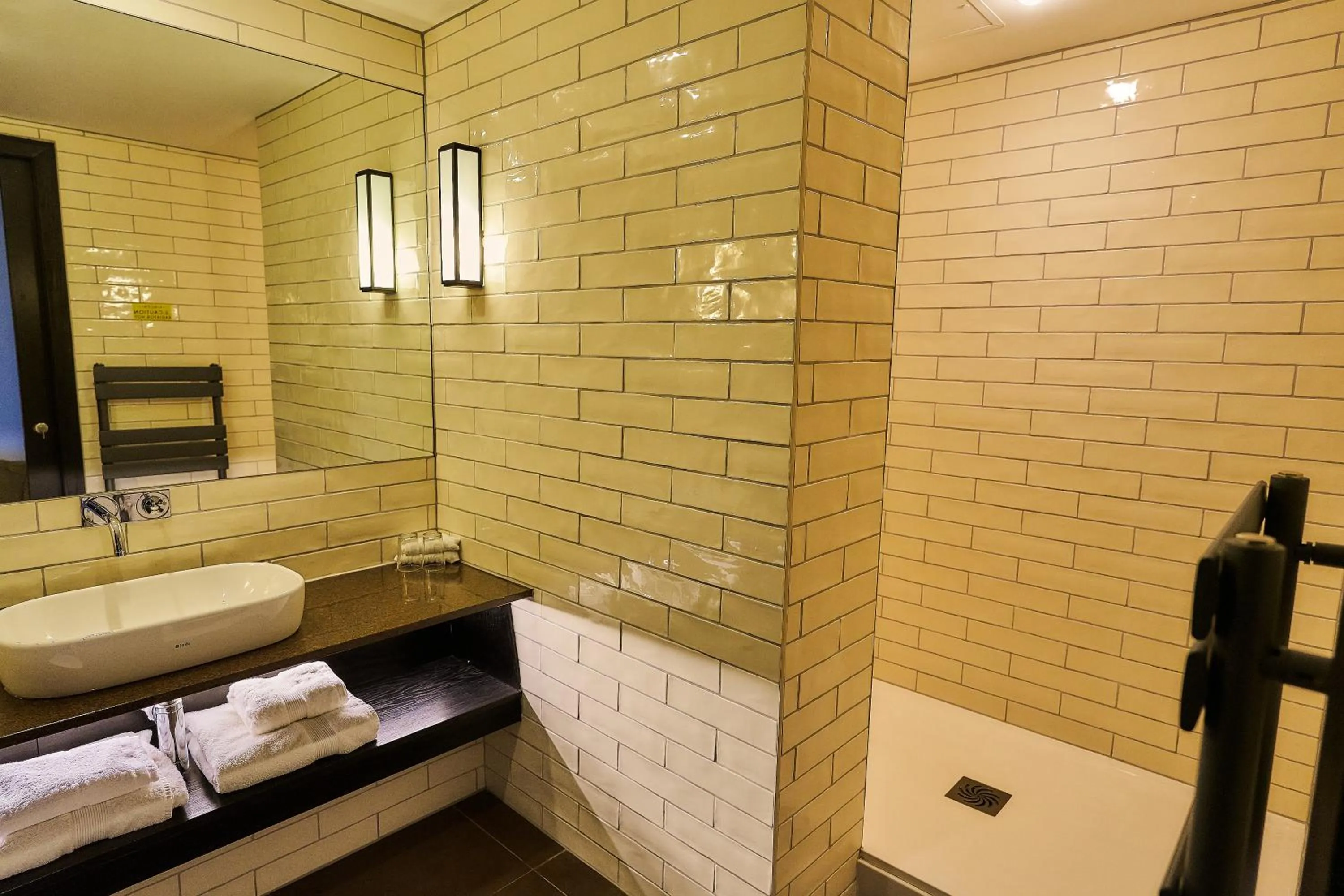 Bathroom in The Vincent Hotel