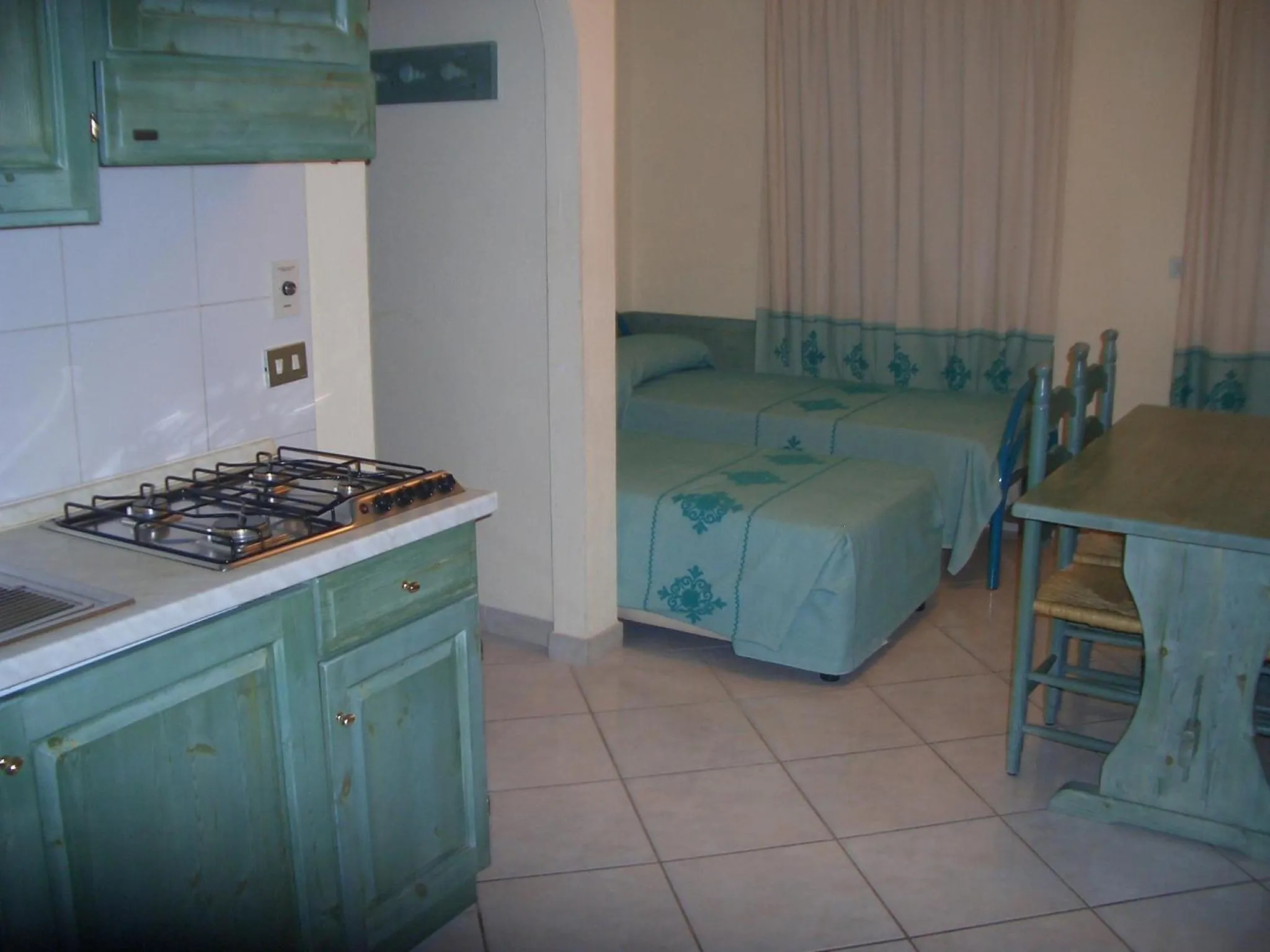 Kitchen or kitchenette, Bed in Residence Marina Palace