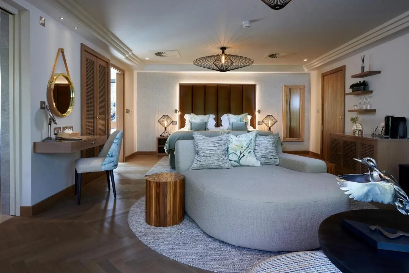 Property building, Bed in Storrs Hall Hotel on the shore of Lake Windermere