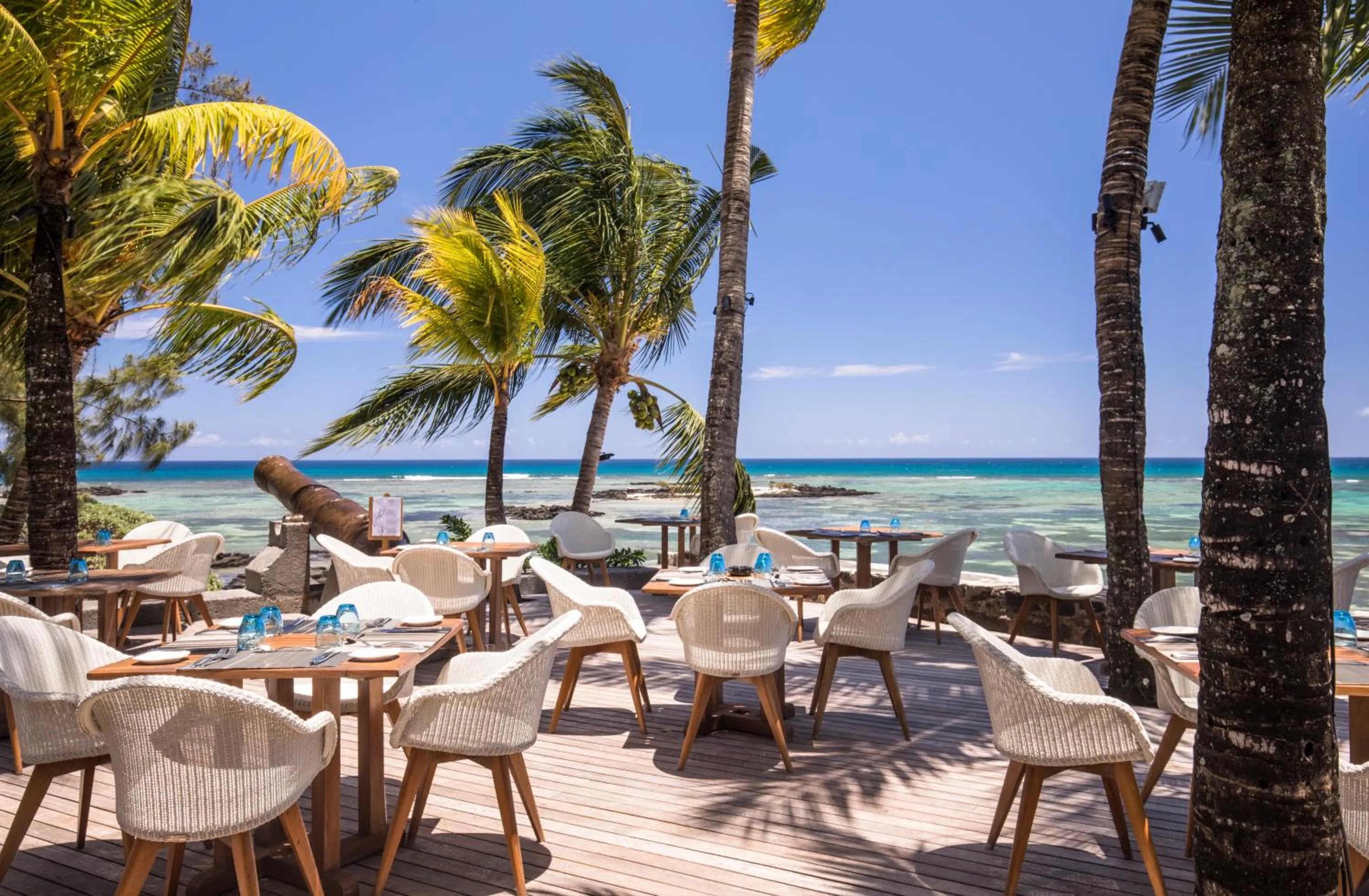 Restaurant/places to eat in Canonnier Beachcomber Golf Resort & Spa