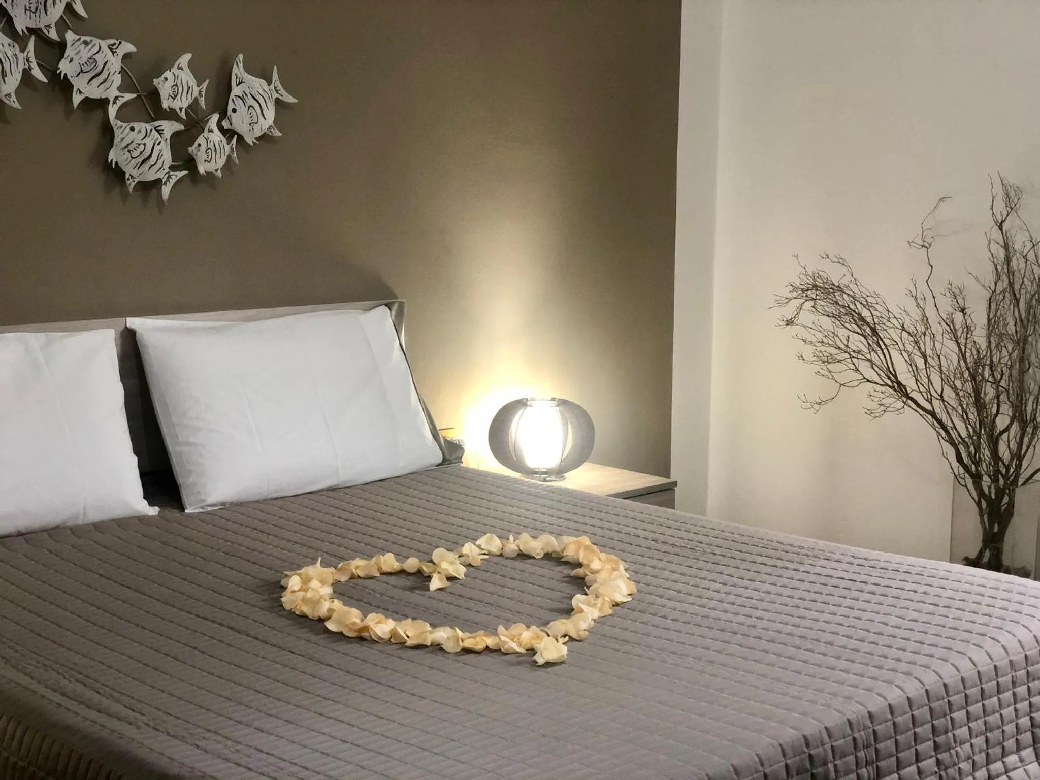 Bed in Montellinos Suite Tortora