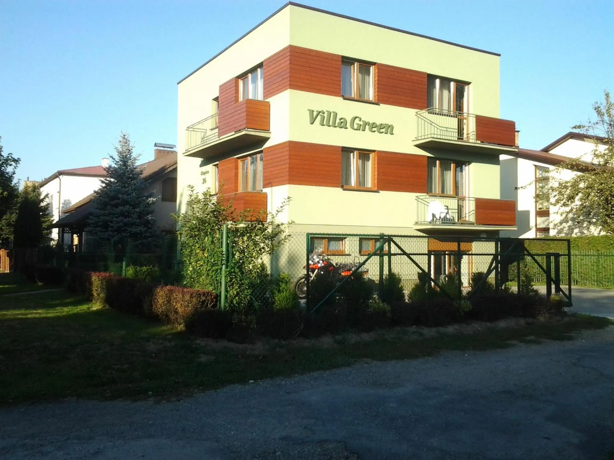 Facade/entrance in Villa Green