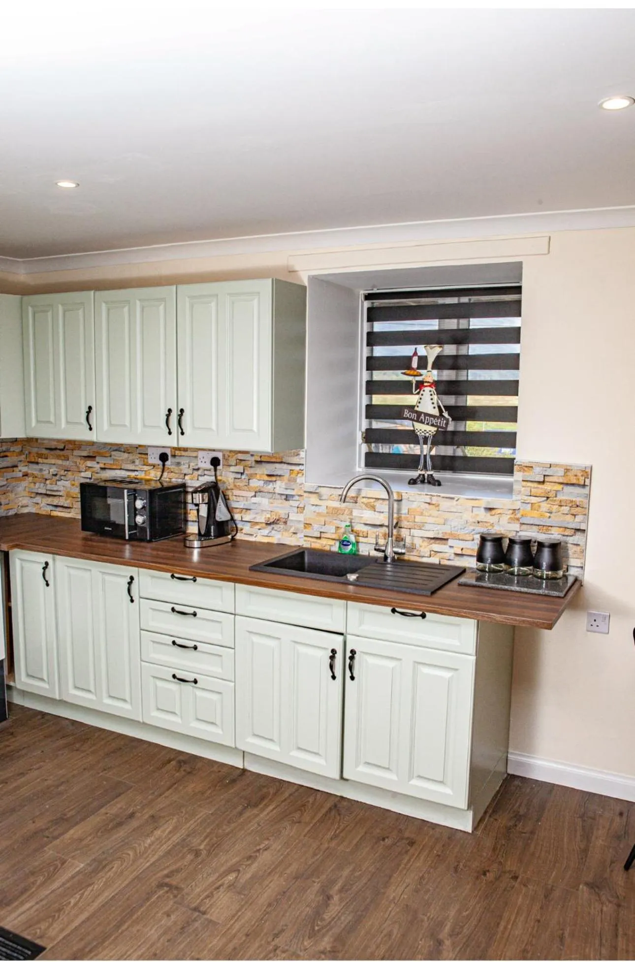 Kitchen or kitchenette in The Blackhorse Accommodation