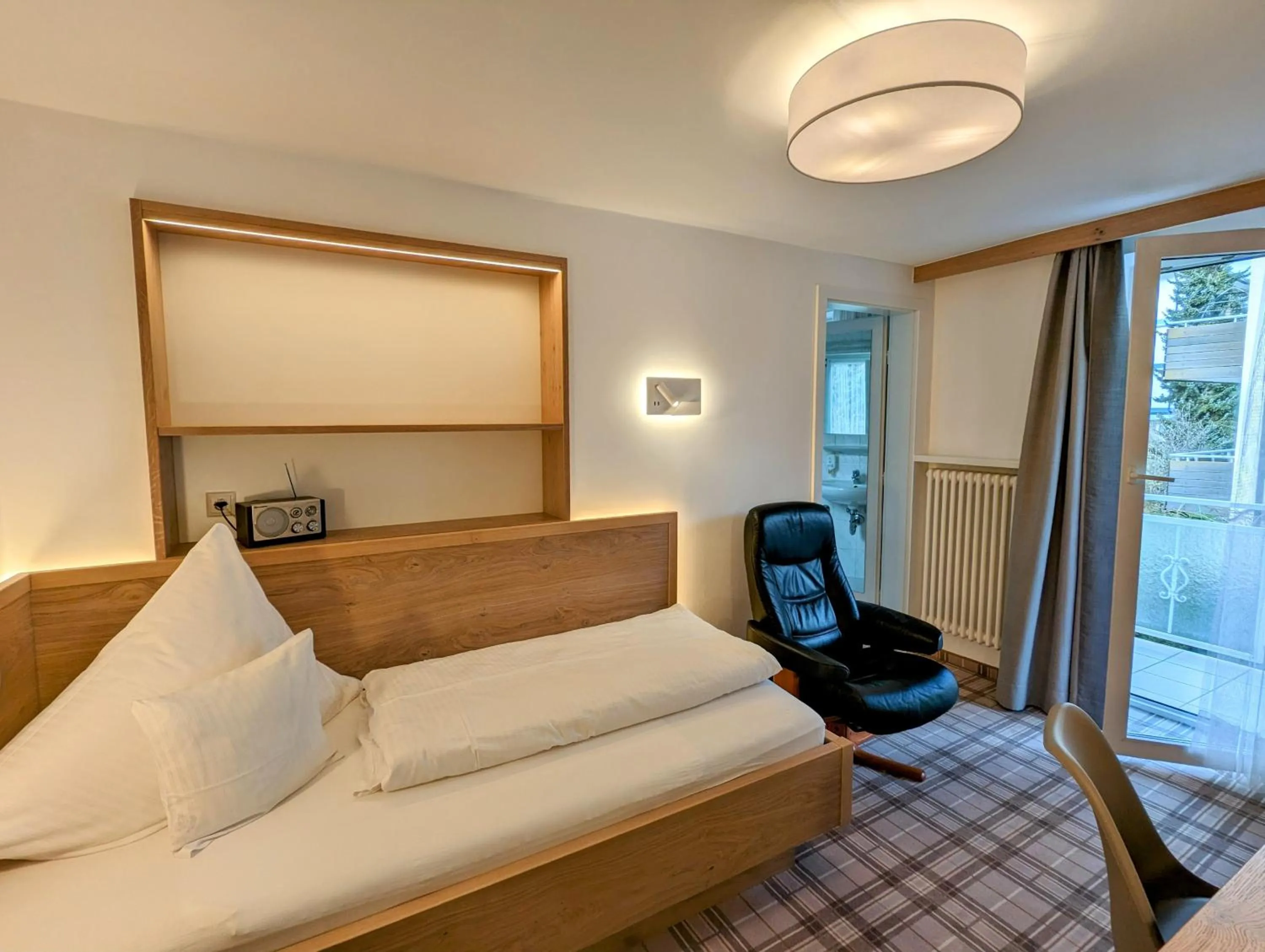 Photo of the whole room, Bed in Hotel Germania