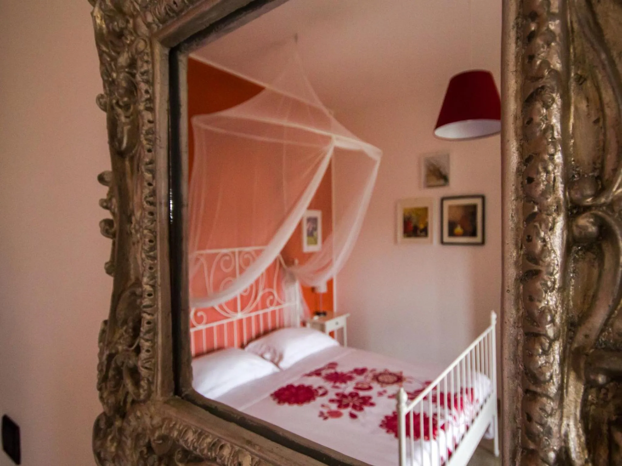 Decorative detail in B&B Costa D'Abruzzo