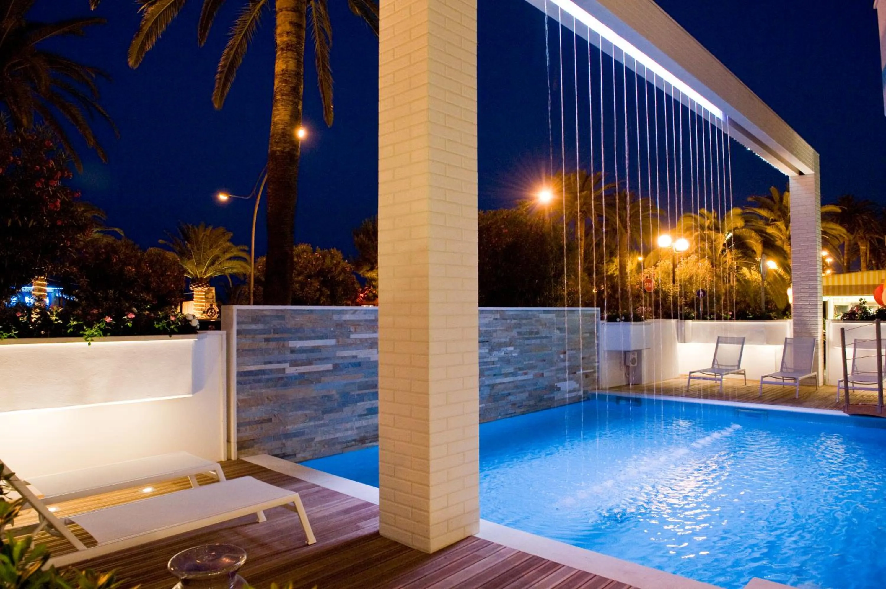 Swimming pool in Residence Mareamare