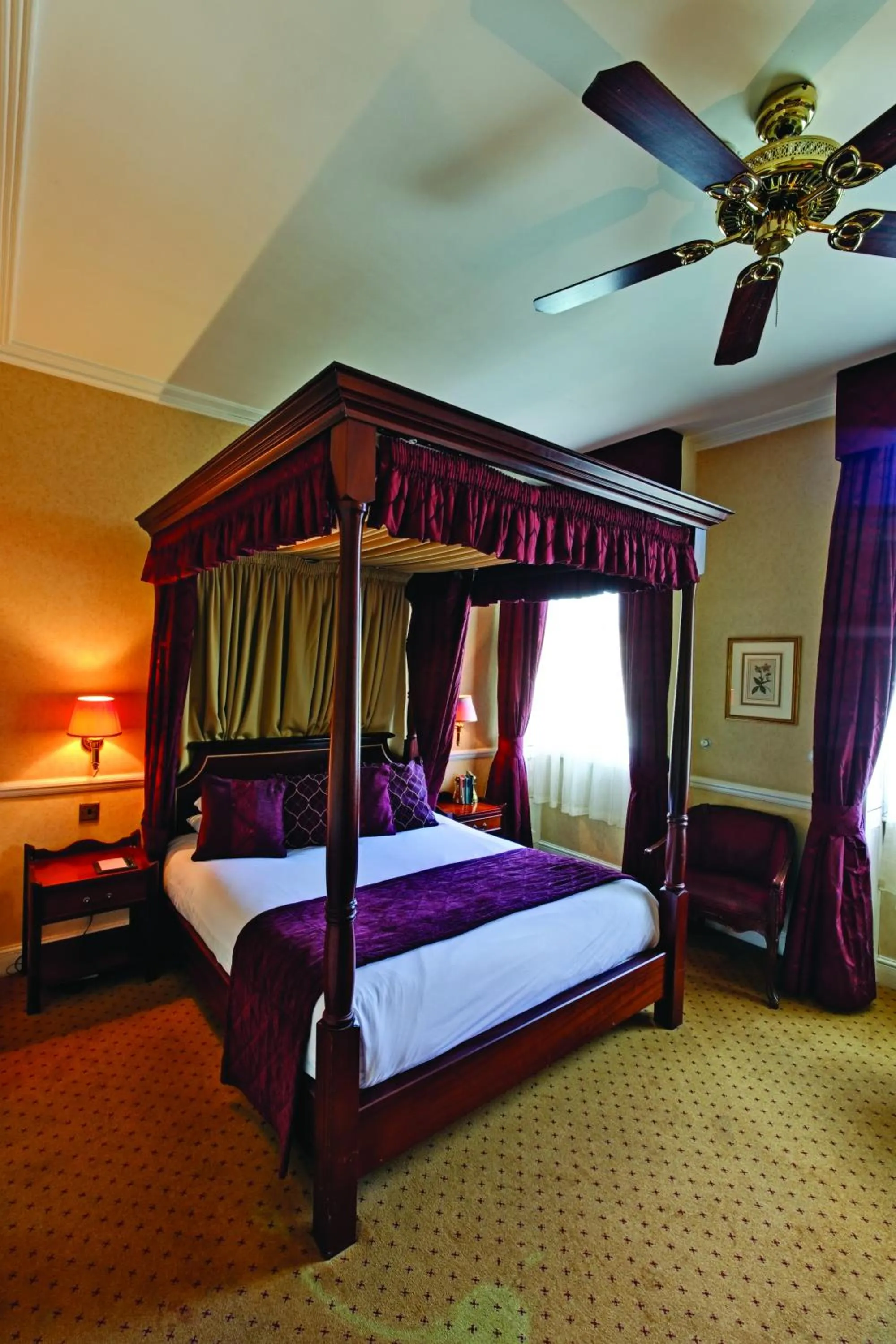 Bedroom in Grange Blooms Hotel