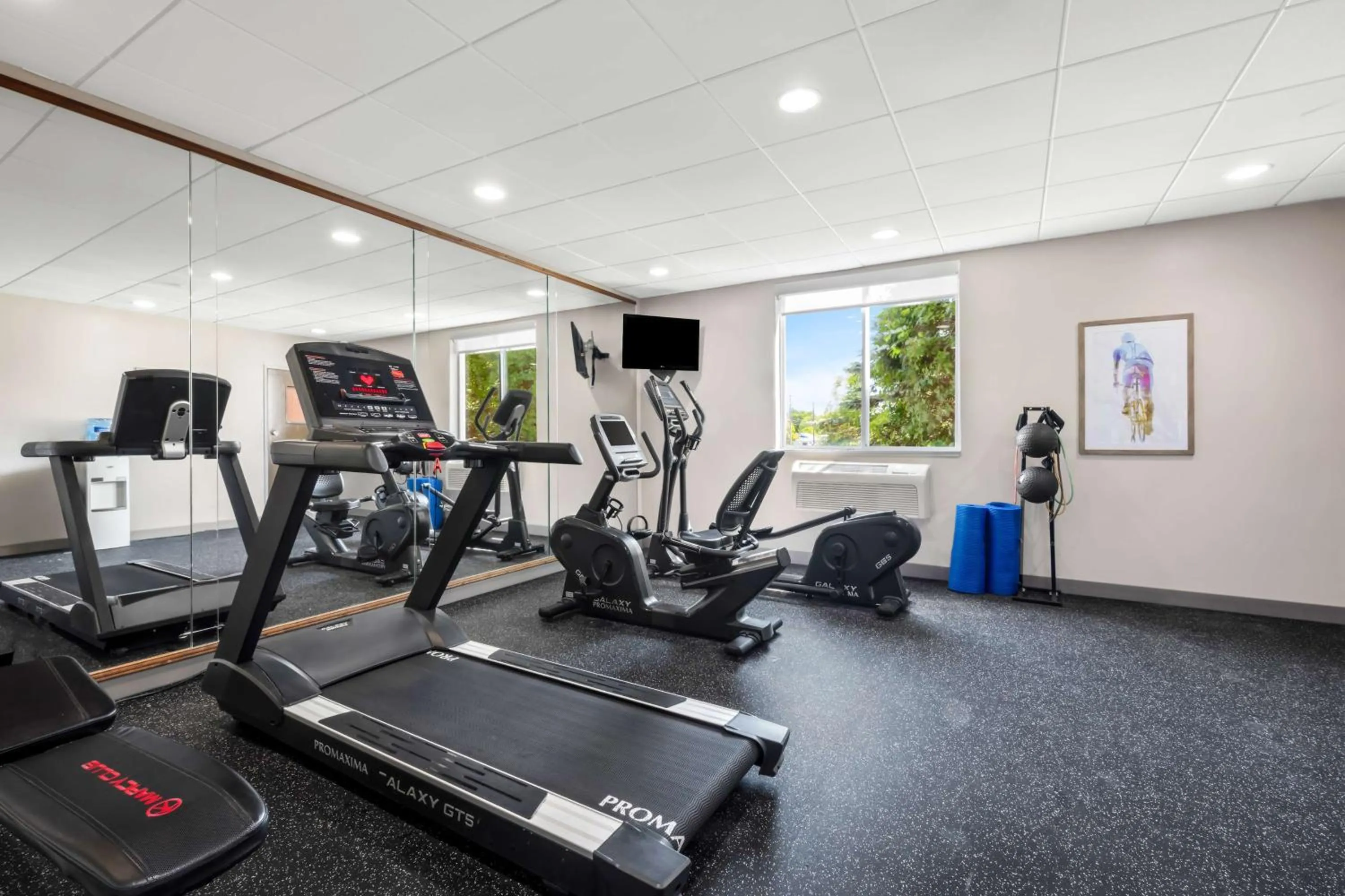 Fitness centre/facilities in Best Western Dartmouth-New Bedford