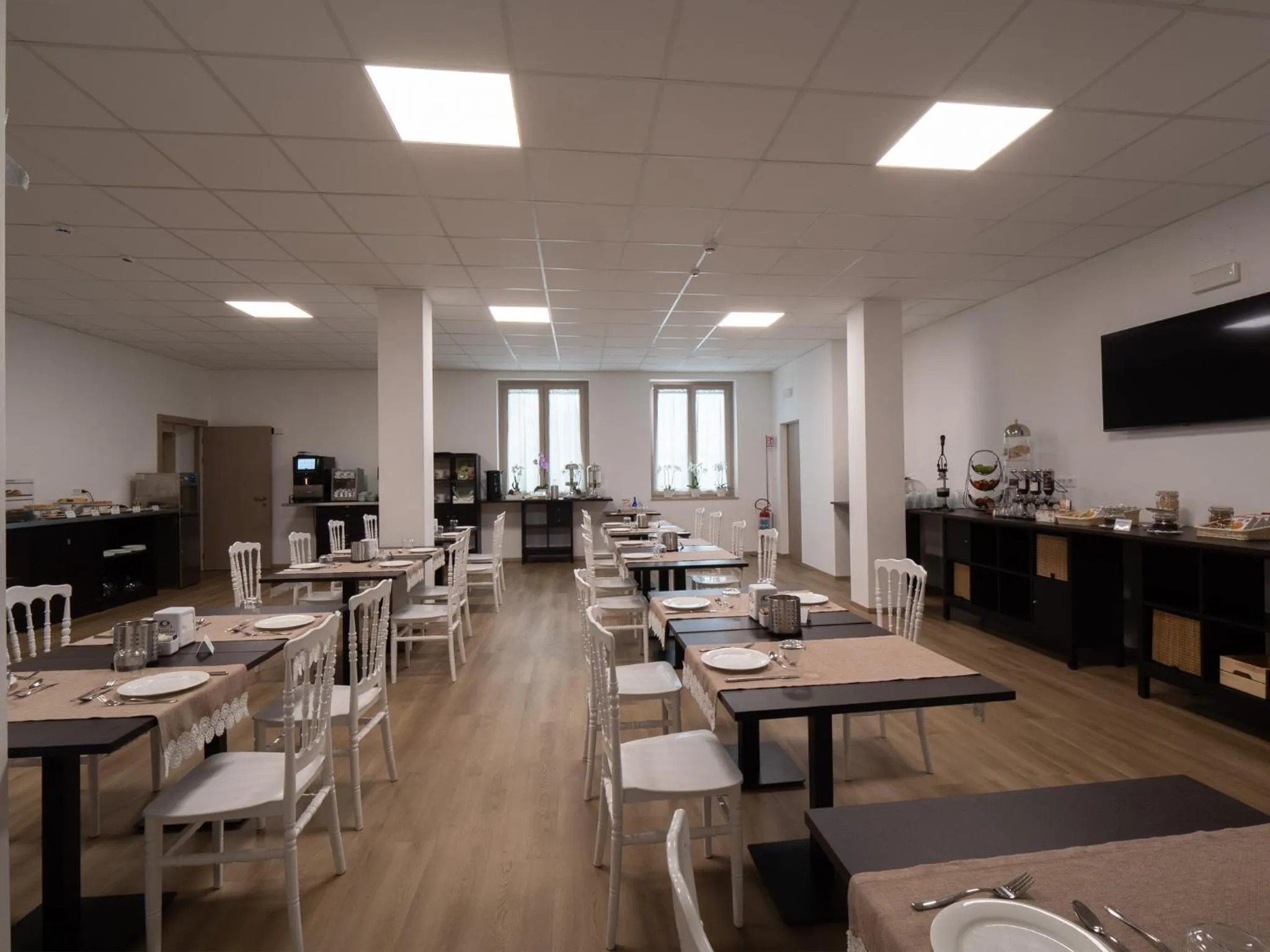 Restaurant/places to eat in Hotel Villa Maria