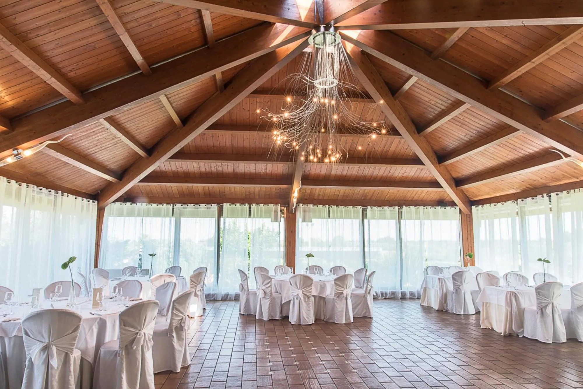 Restaurant/places to eat in Hotel Villa Maria