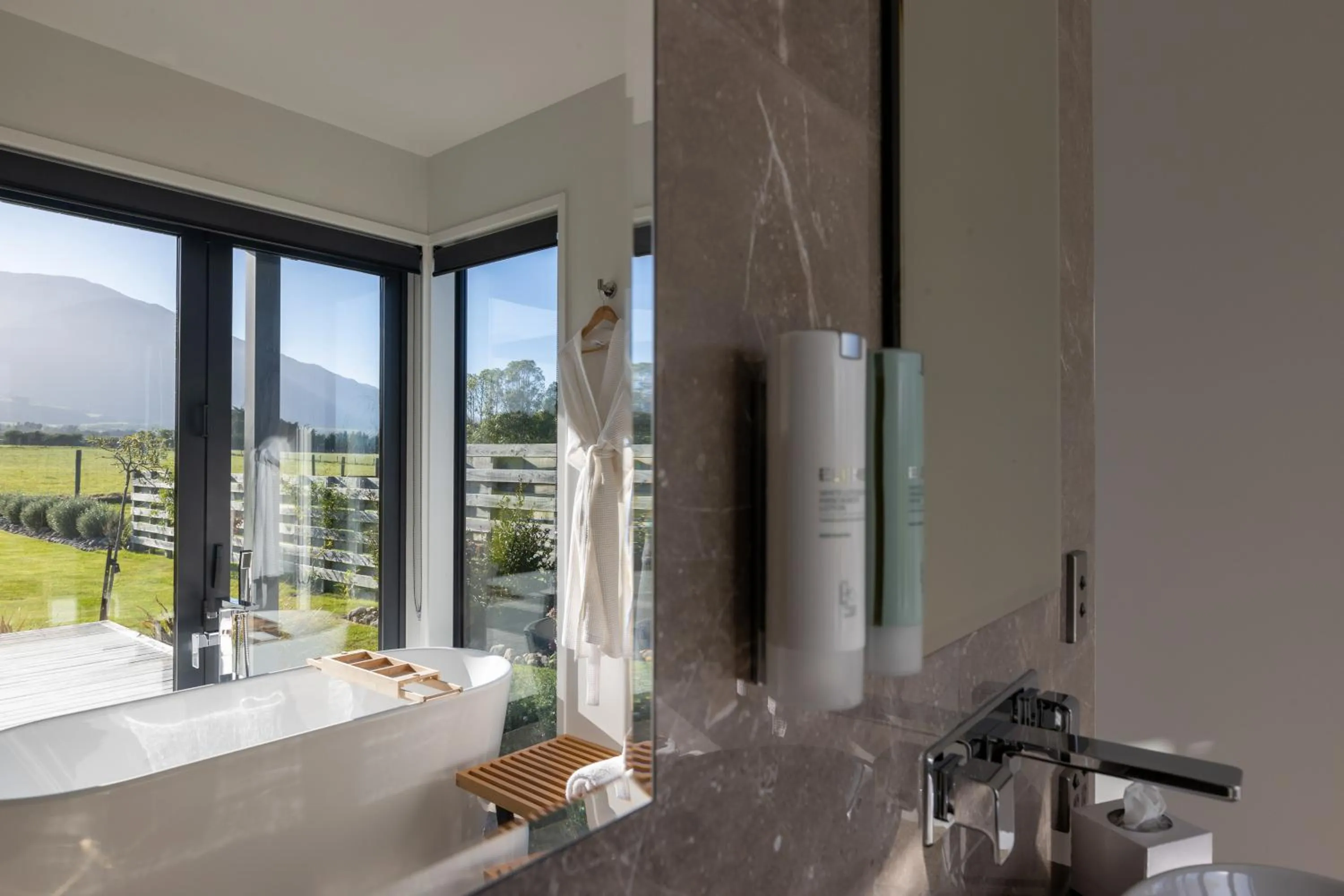Bathroom in Glenburn Coastal Retreat