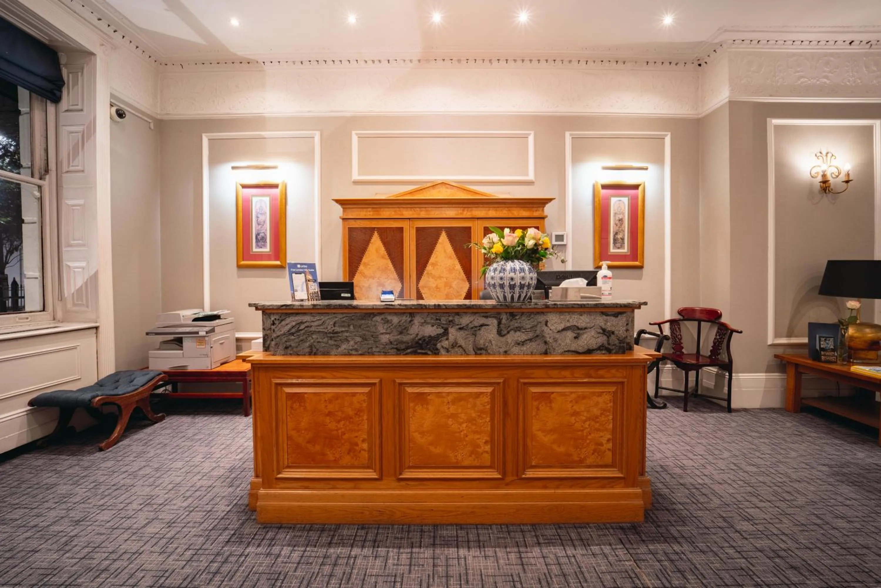 Lobby or reception in Grange Buckingham Hotel