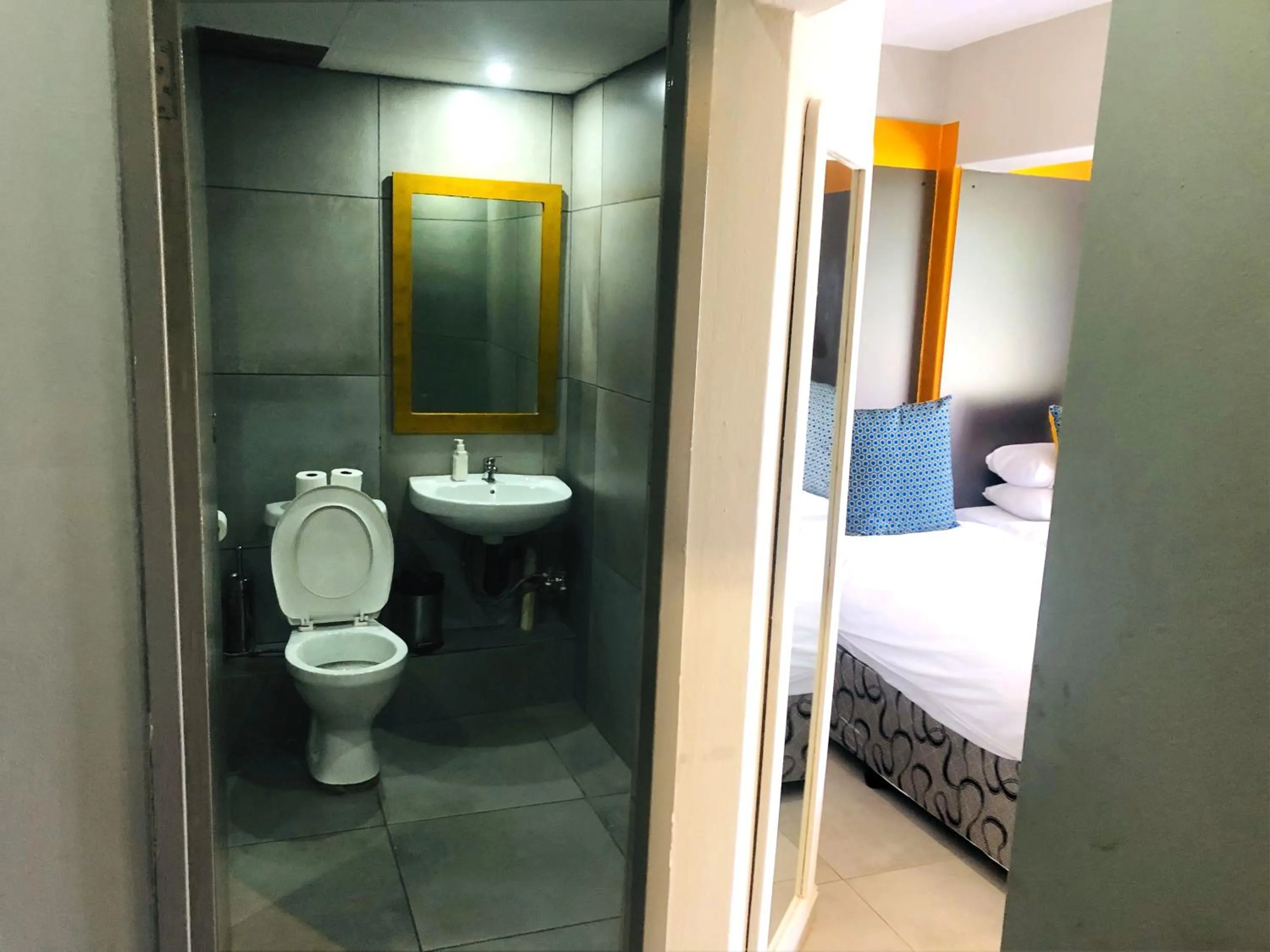 Bathroom in Elephant Springs