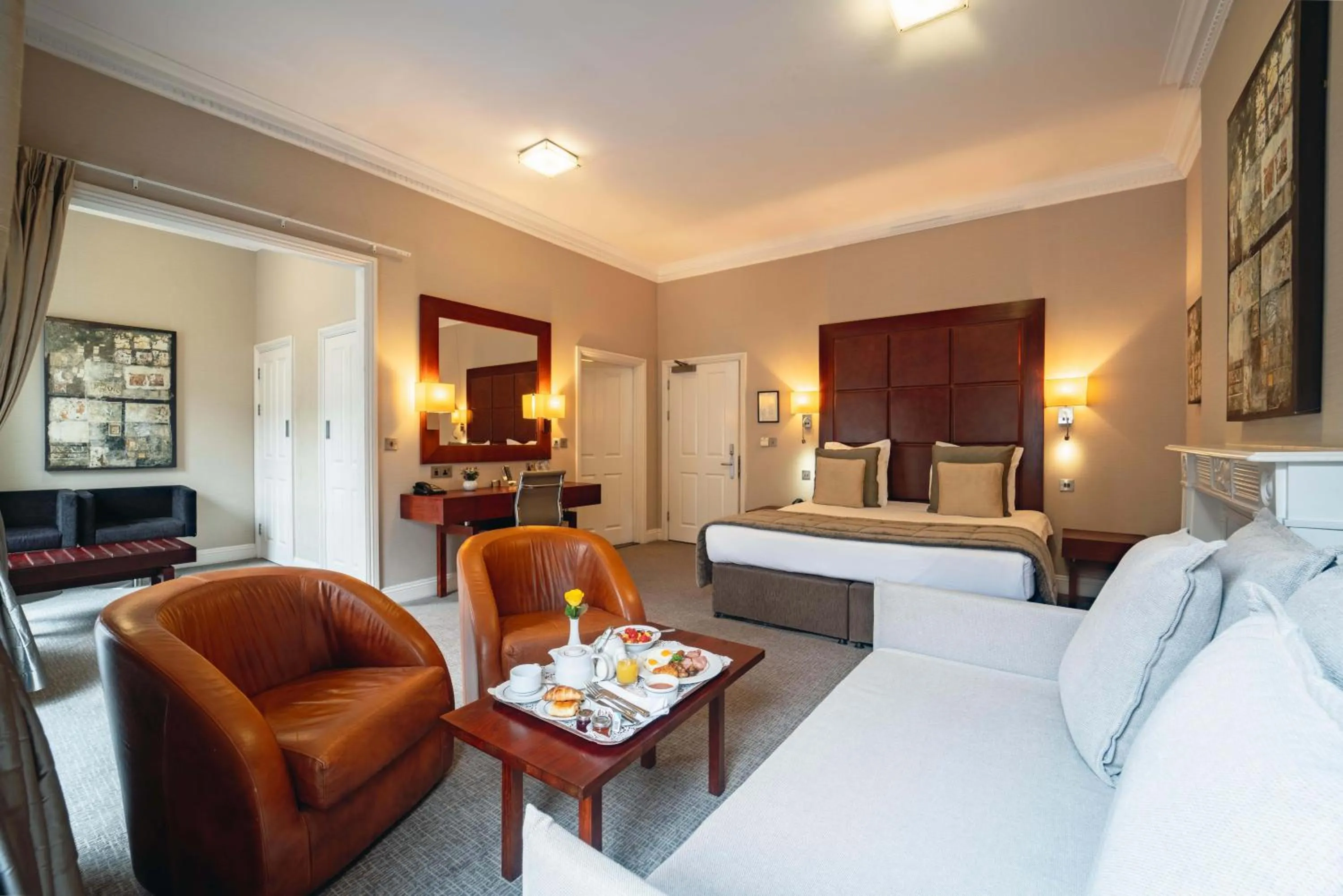 Bed in Grange Beauchamp Hotel