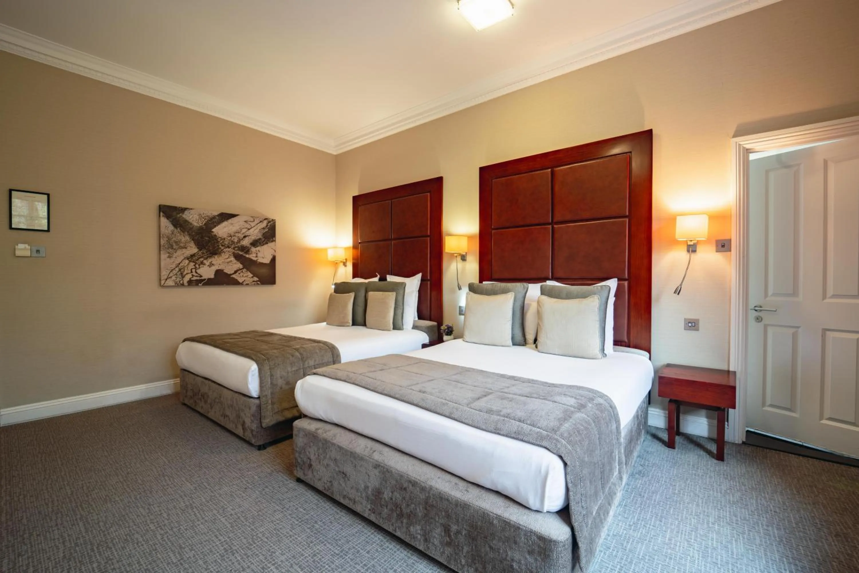 Bed in Grange Beauchamp Hotel