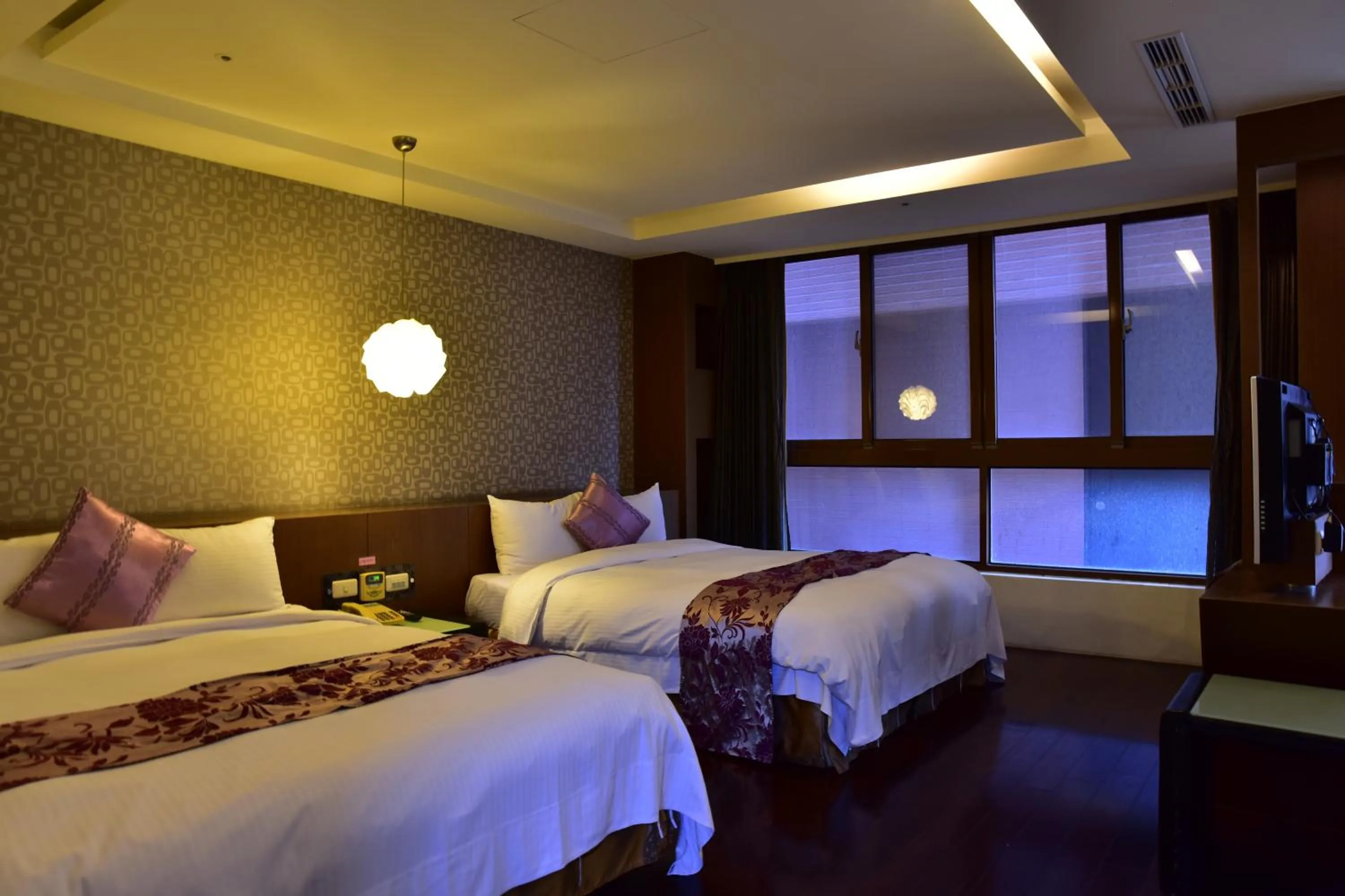 Bed in Miracolo View Hotel