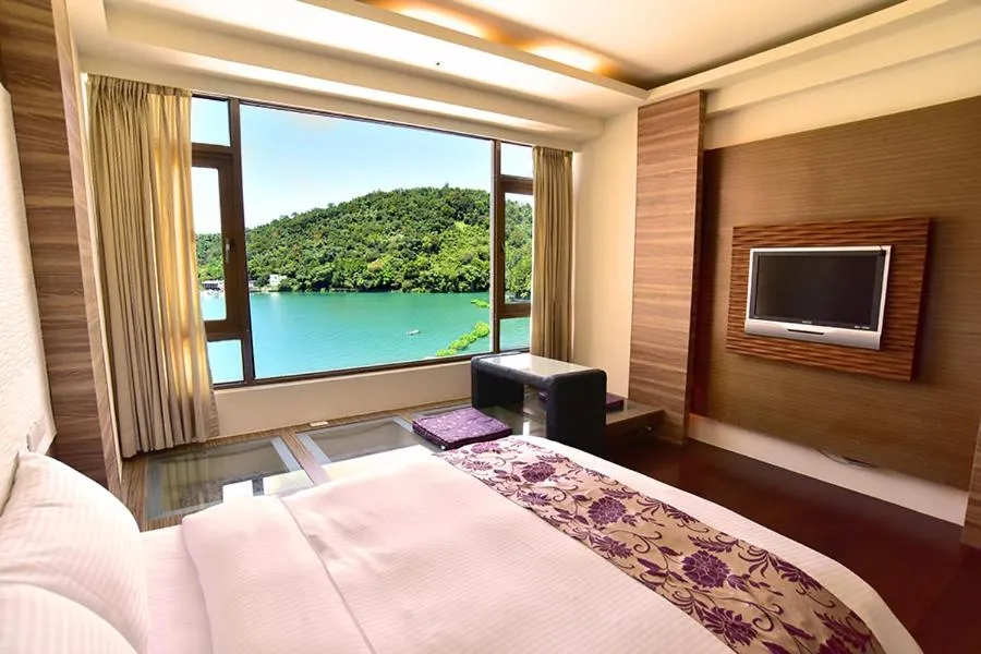 Bed in Miracolo View Hotel