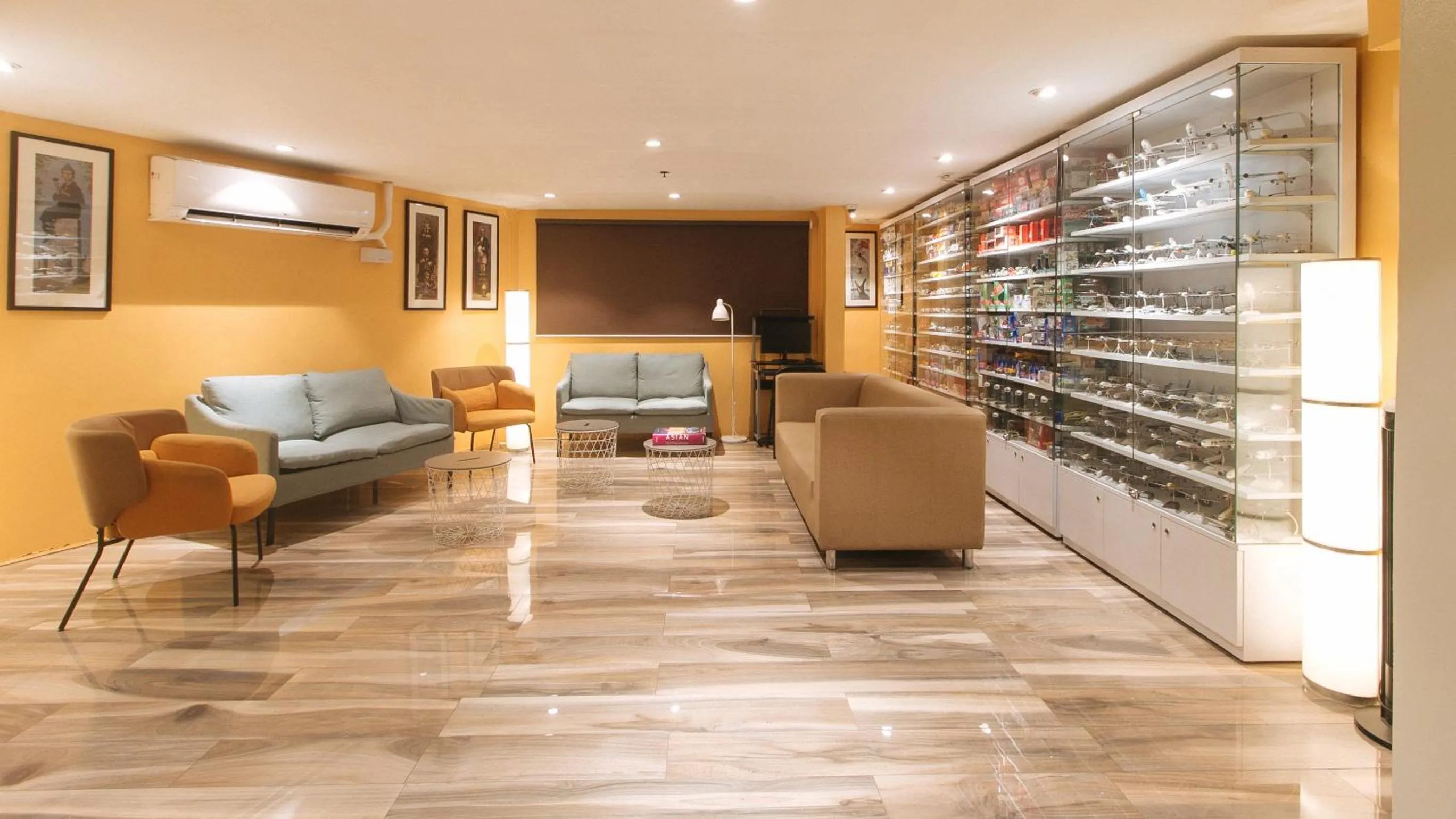 Property building in RedDoorz at Hotel Rosemarie