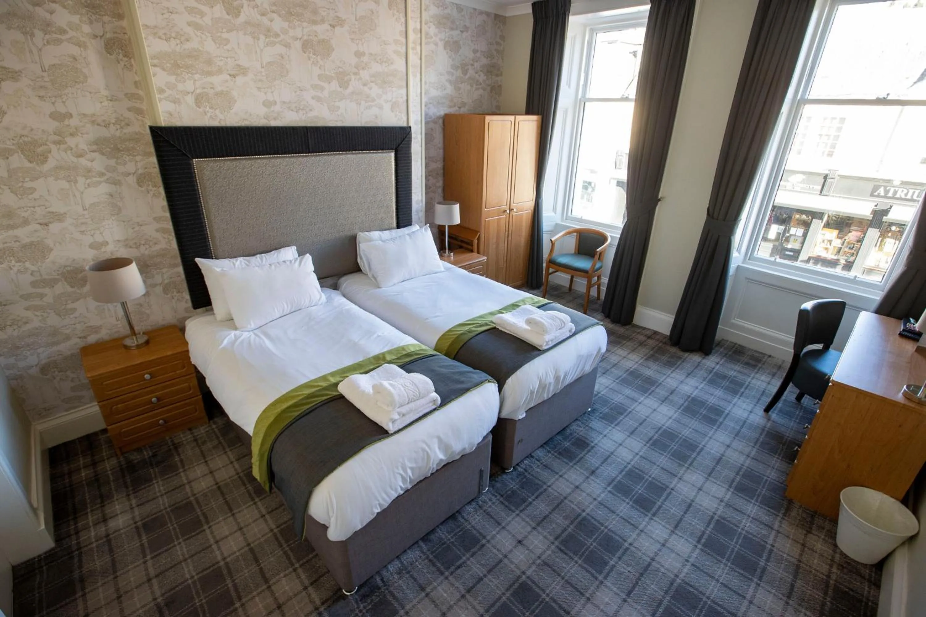 Bedroom, Bed in The Waverley Hotel