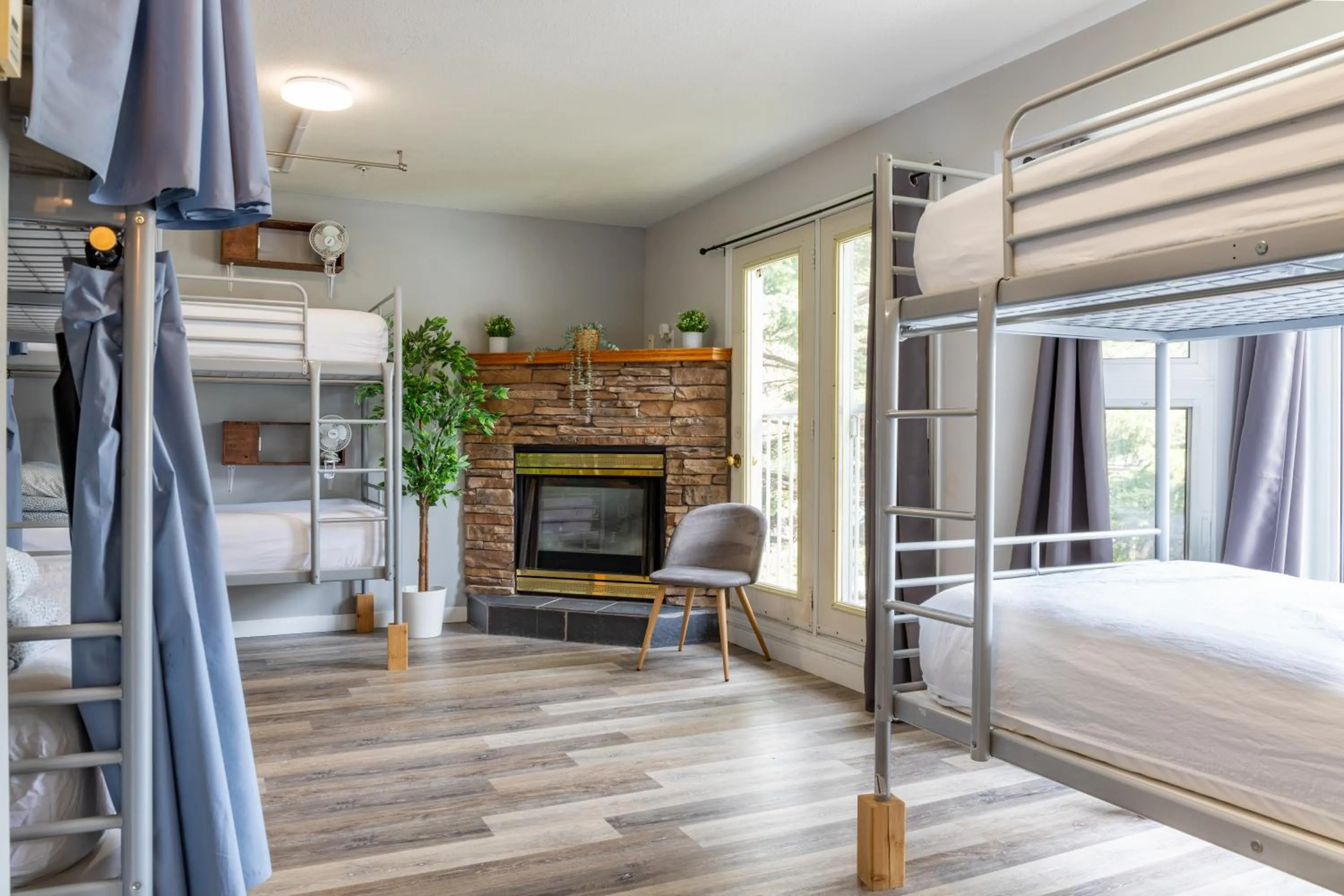 bunk bed, Bed in Samesun Banff Hostel