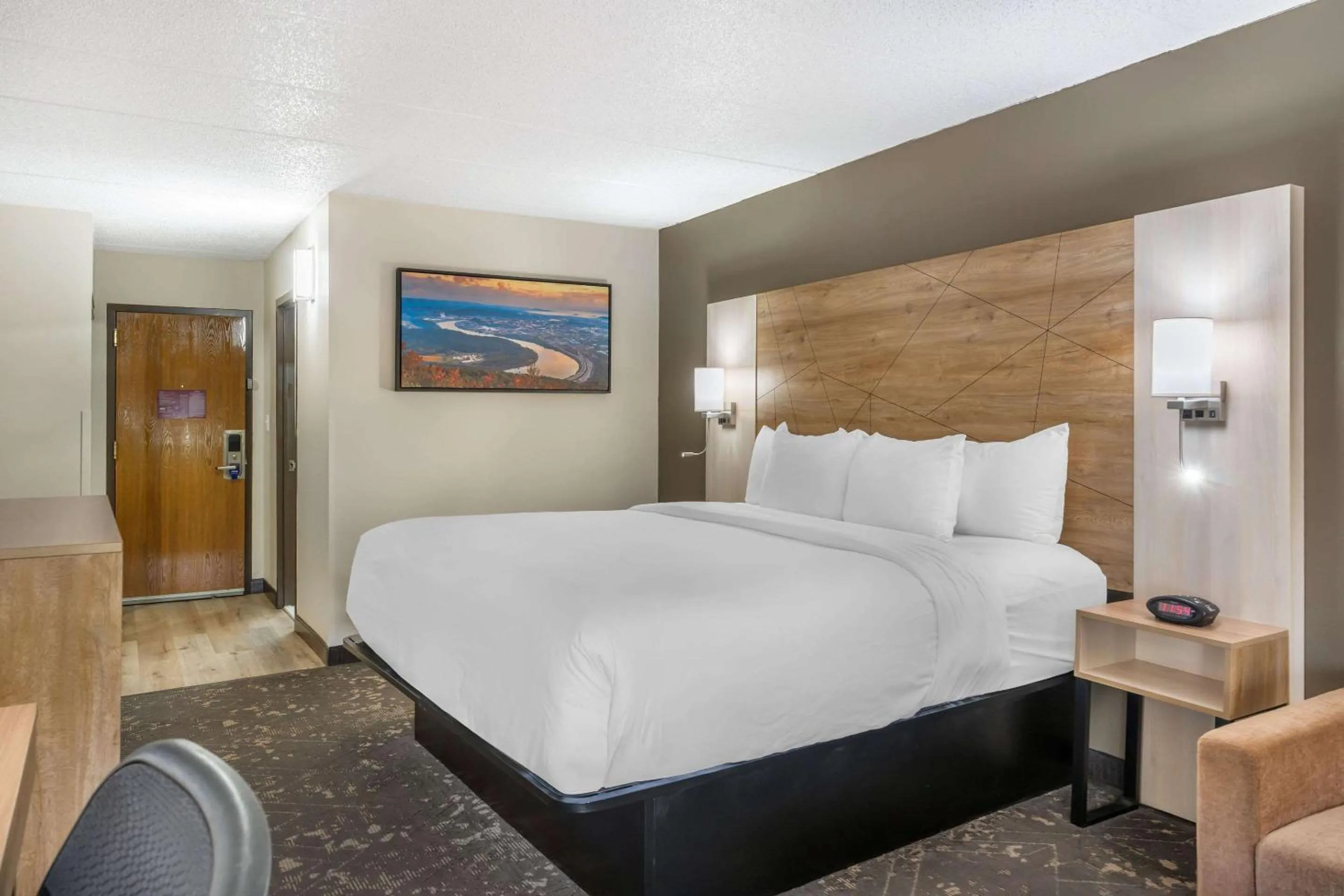 Bedroom, Bed in Comfort Inn & Suites Chattanooga-East Ridge