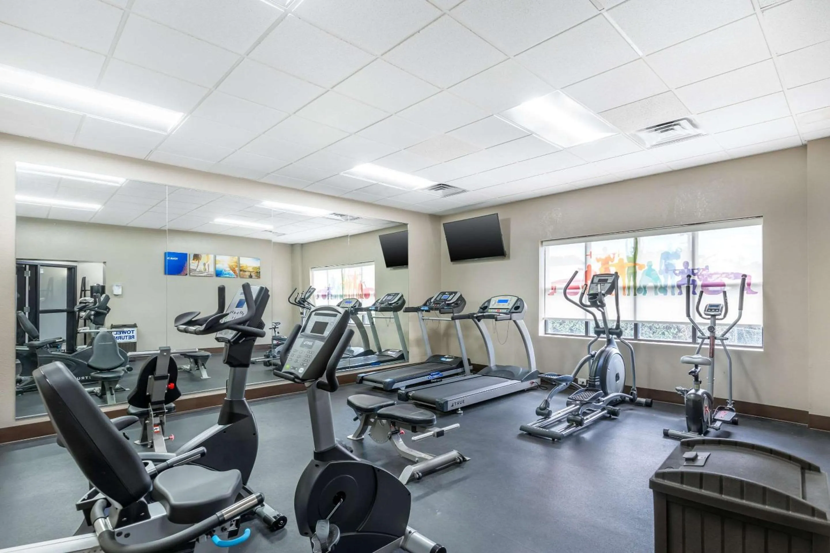 Fitness centre/facilities in Comfort Inn & Suites Chattanooga-East Ridge