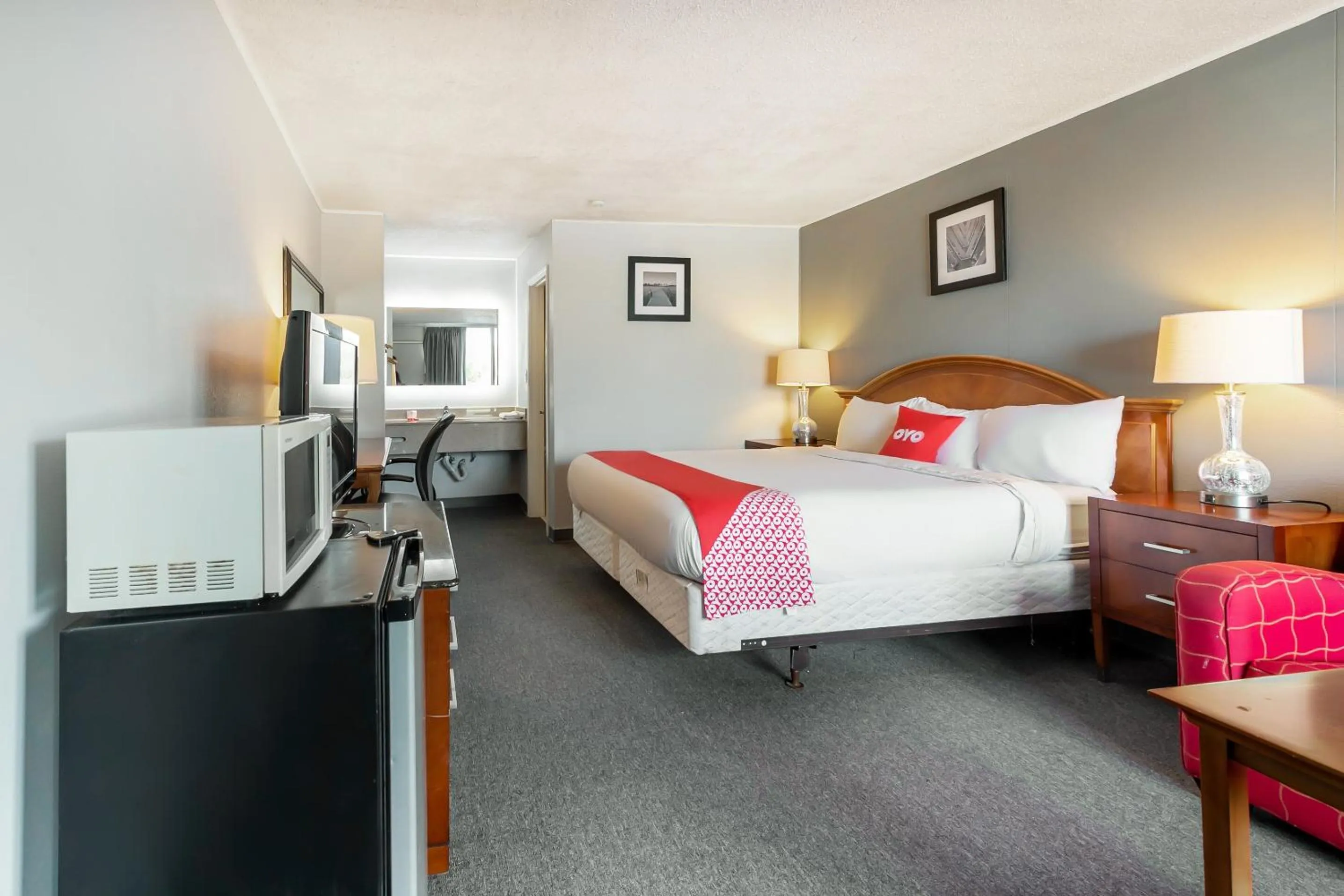 Bedroom, Bed in OYO Hotel Jennings Near Crowley, LA I-10