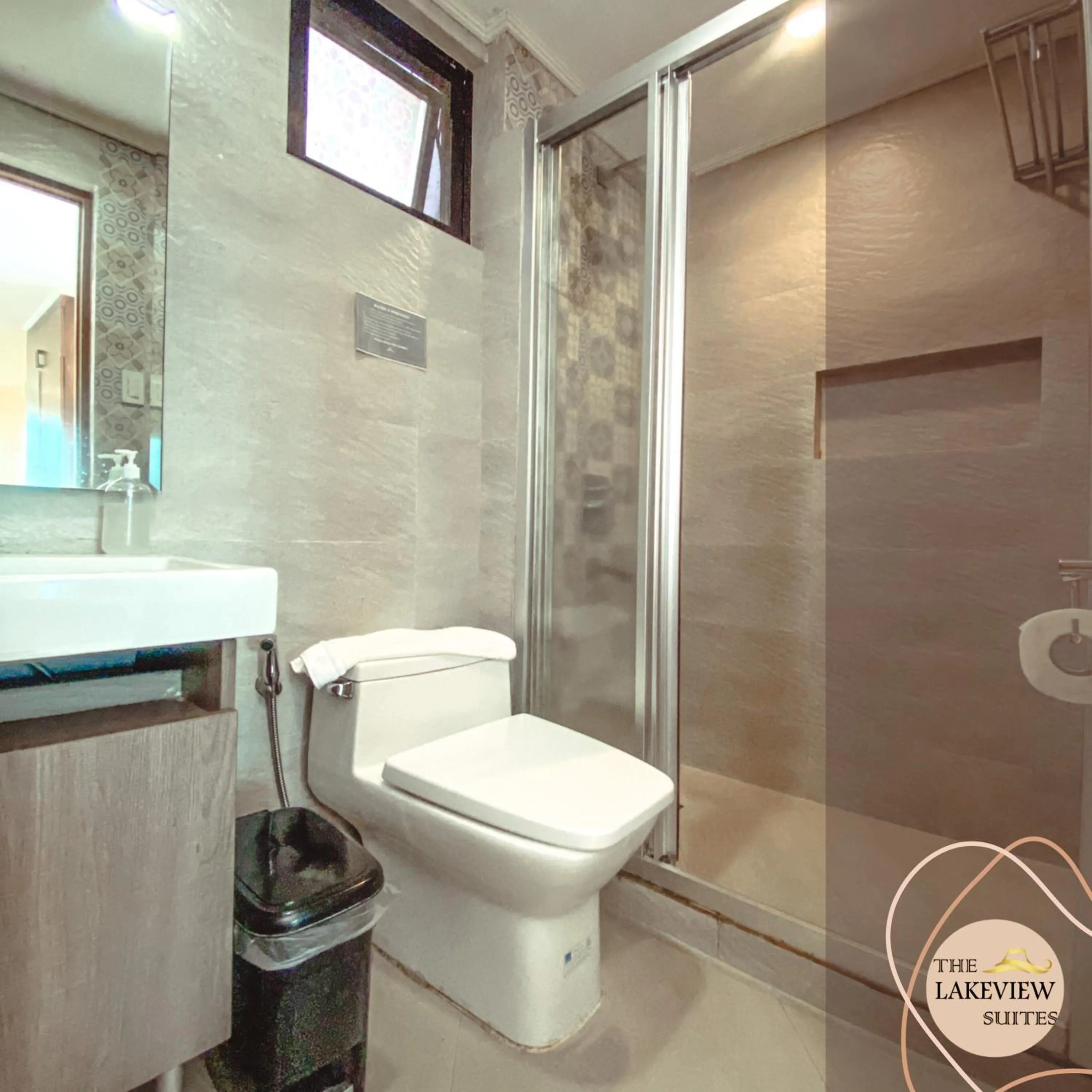 Toilet in The Lakeview Suites