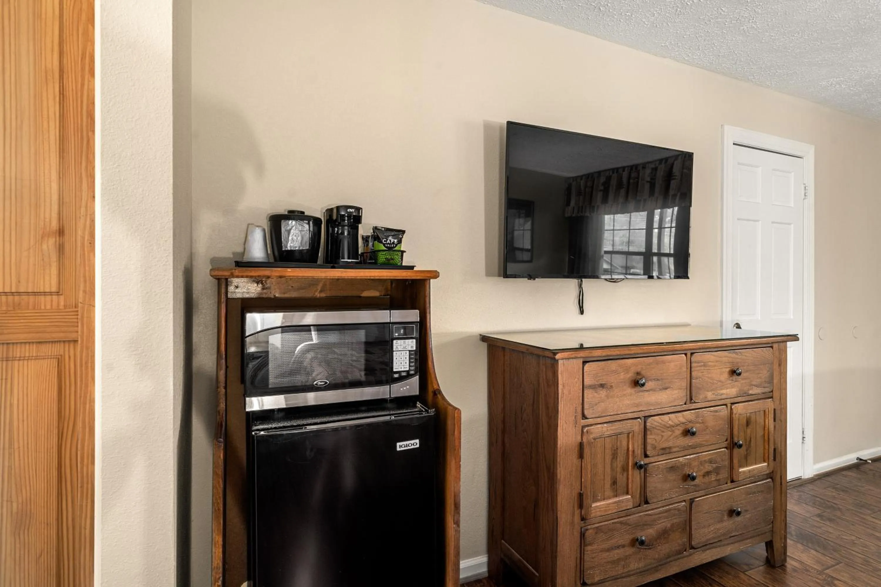 Jonathan Creek Inn and Villas