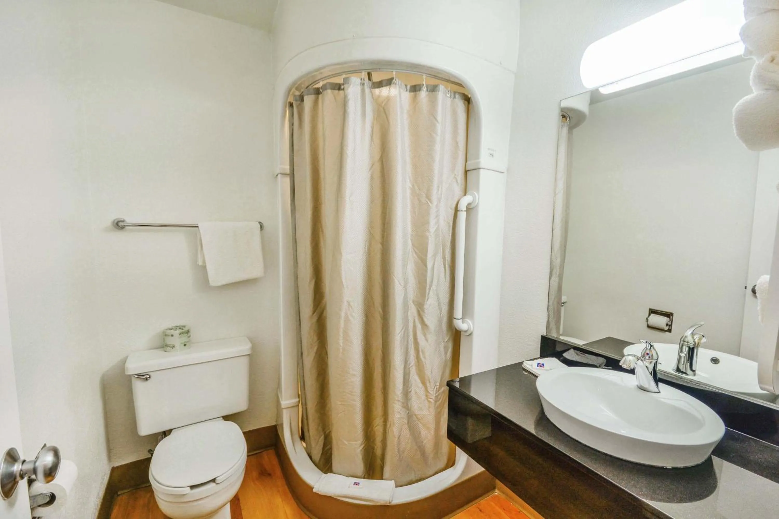 Bathroom in Motel 6-Huntsville, TX