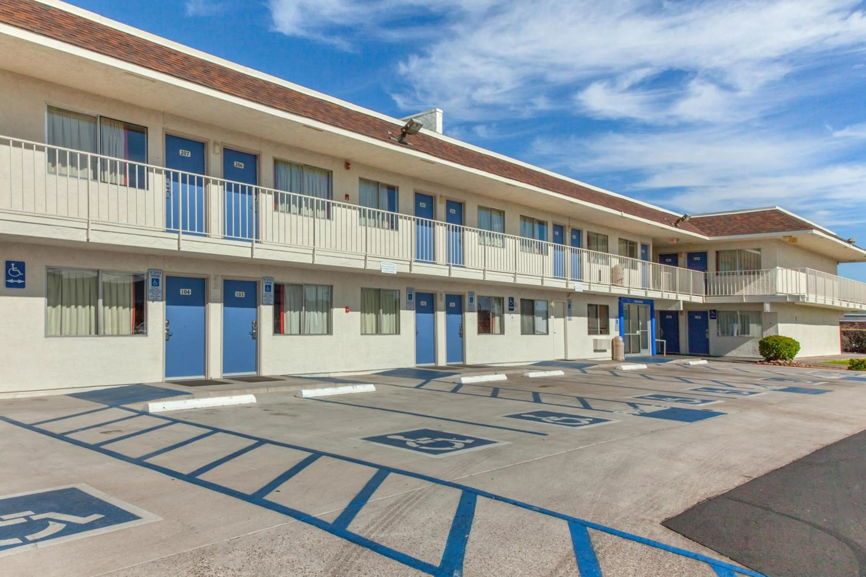 Facade/entrance in Motel 6-Phoenix, AZ - North Bell Road