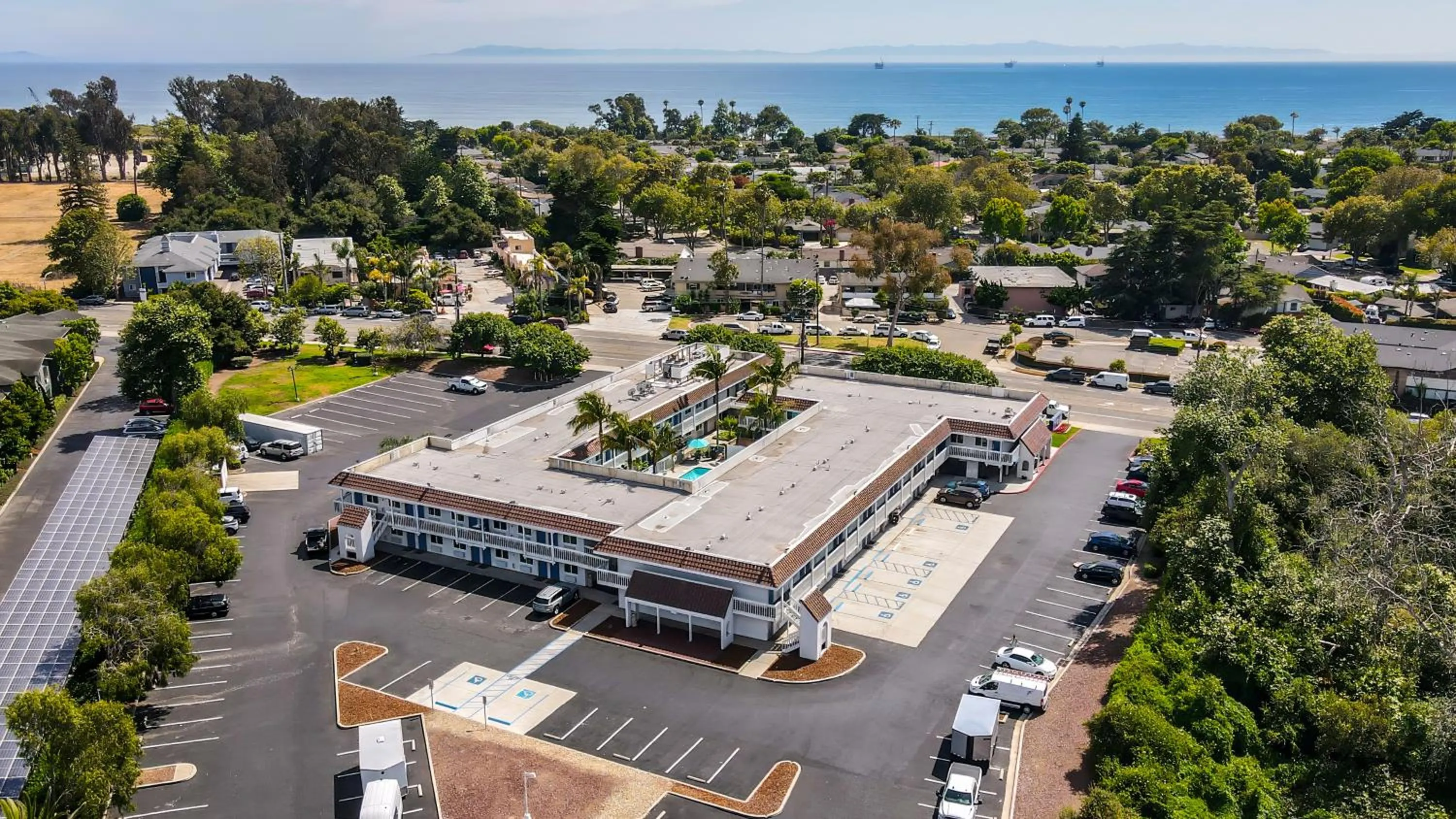 Property building in Motel 6-Carpinteria, CA - Santa Barbara - North