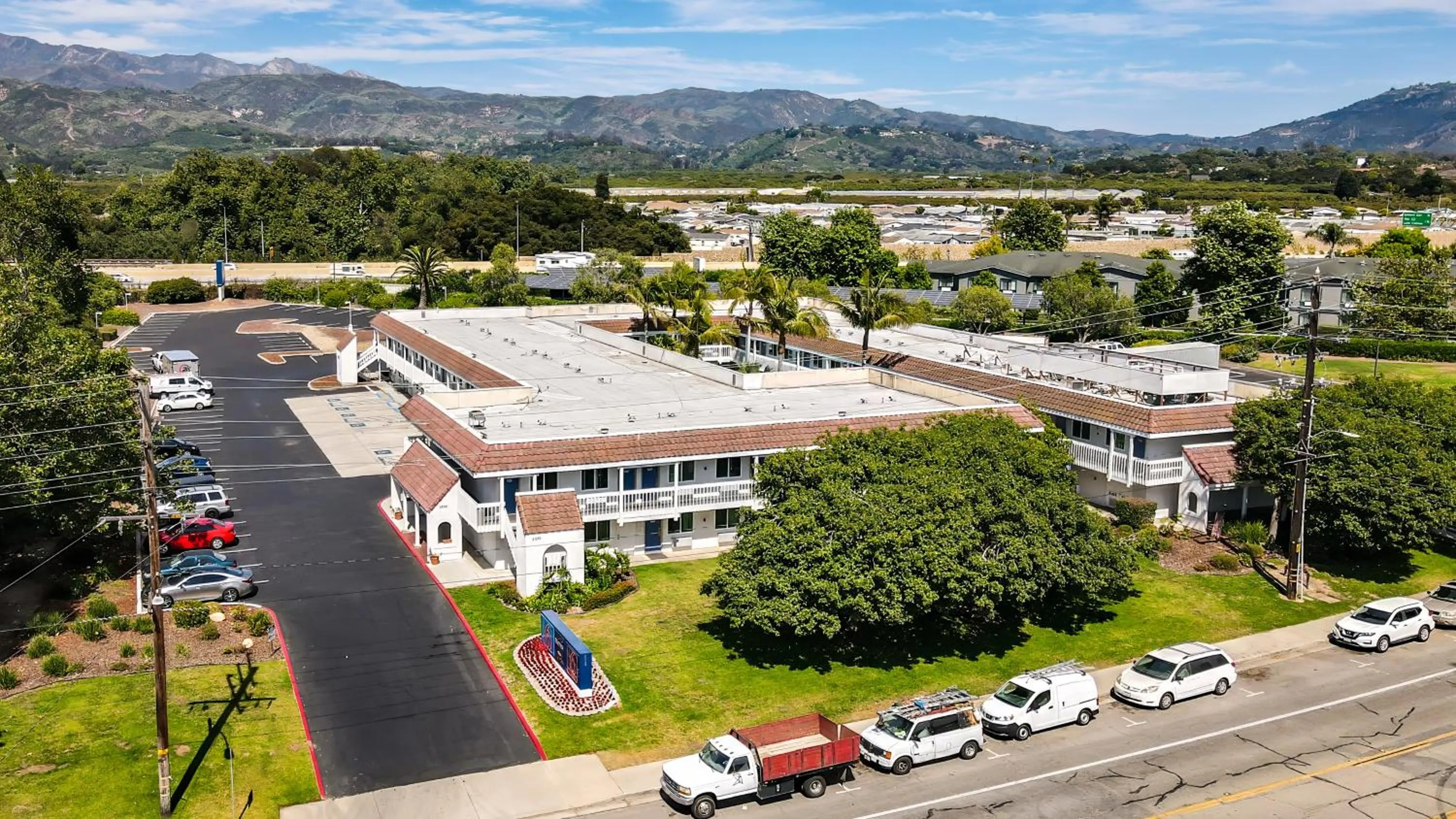 Property building in Motel 6-Carpinteria, CA - Santa Barbara - North