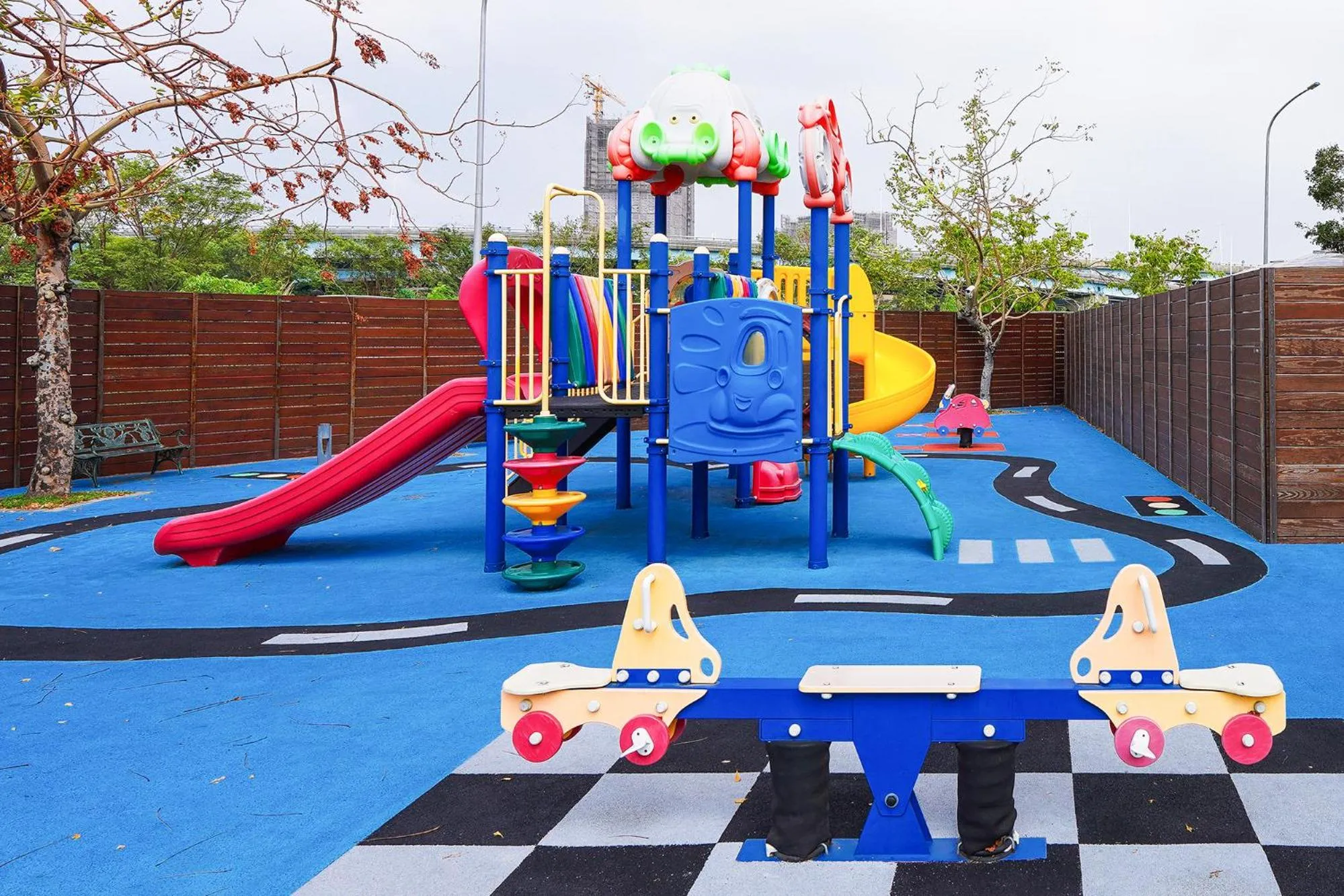 Children play ground in Holiday Garden Hotel SKM Park