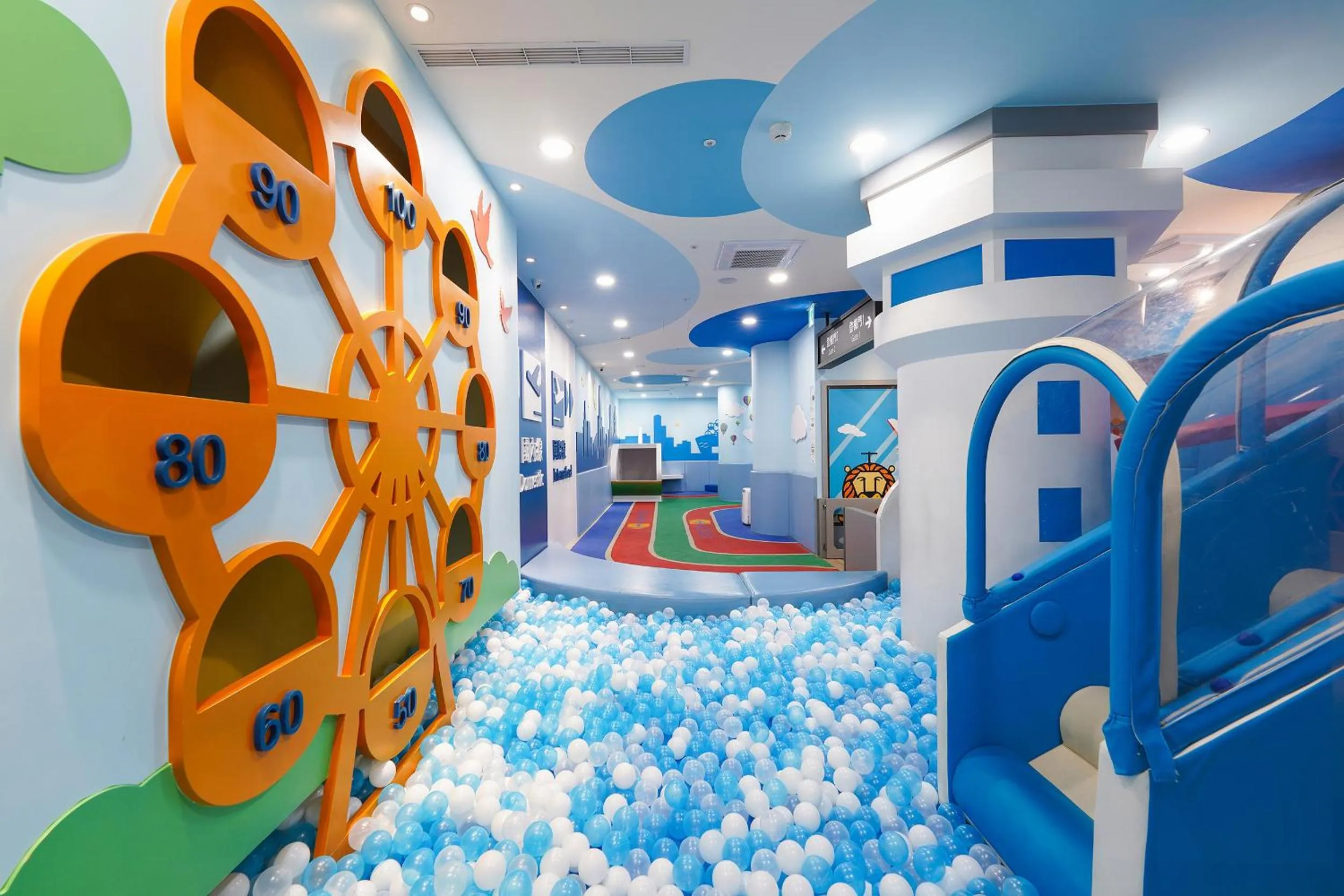 Holiday Garden Hotel SKM Park