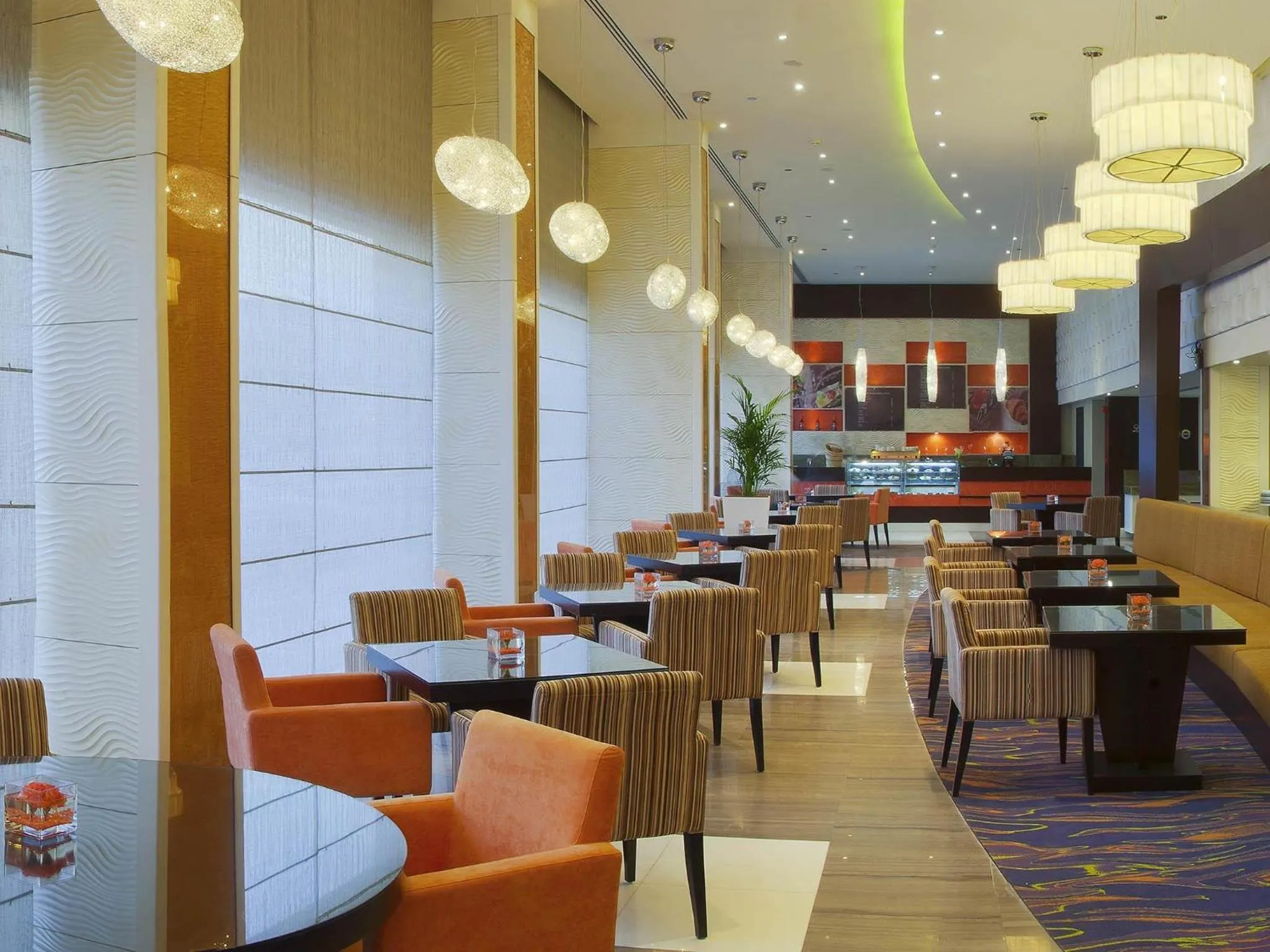 Restaurant/places to eat in Novotel Suites Riyadh Olaya