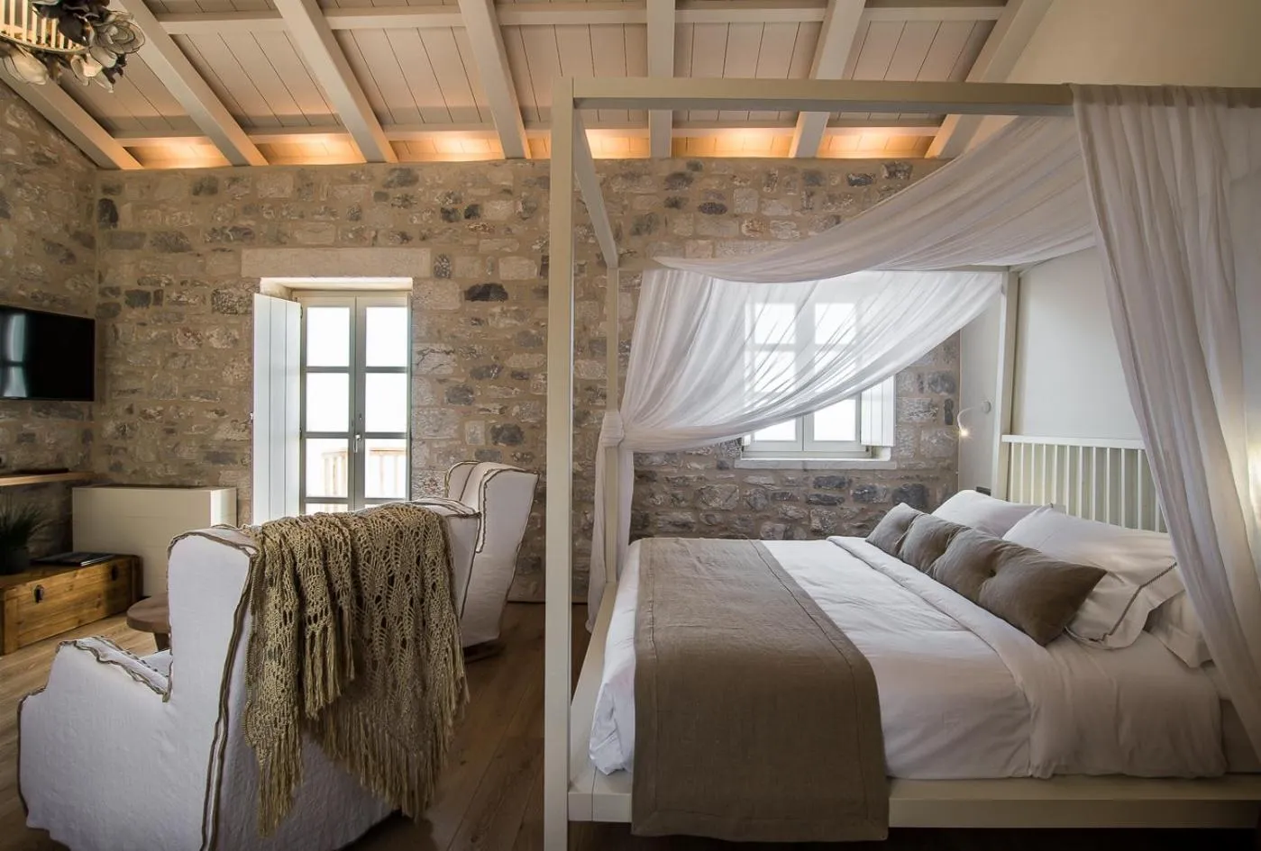 Bed in BASSA MAINA Villas & Suites