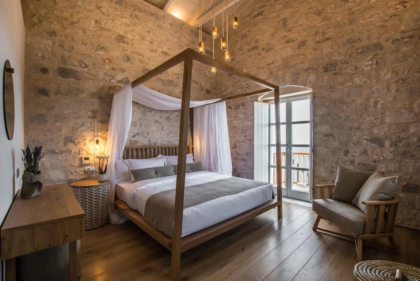 Bed in BASSA MAINA Villas & Suites