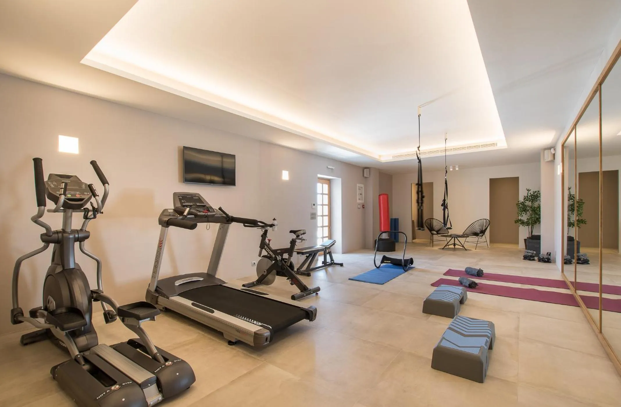 Fitness centre/facilities in BASSA MAINA Villas & Suites