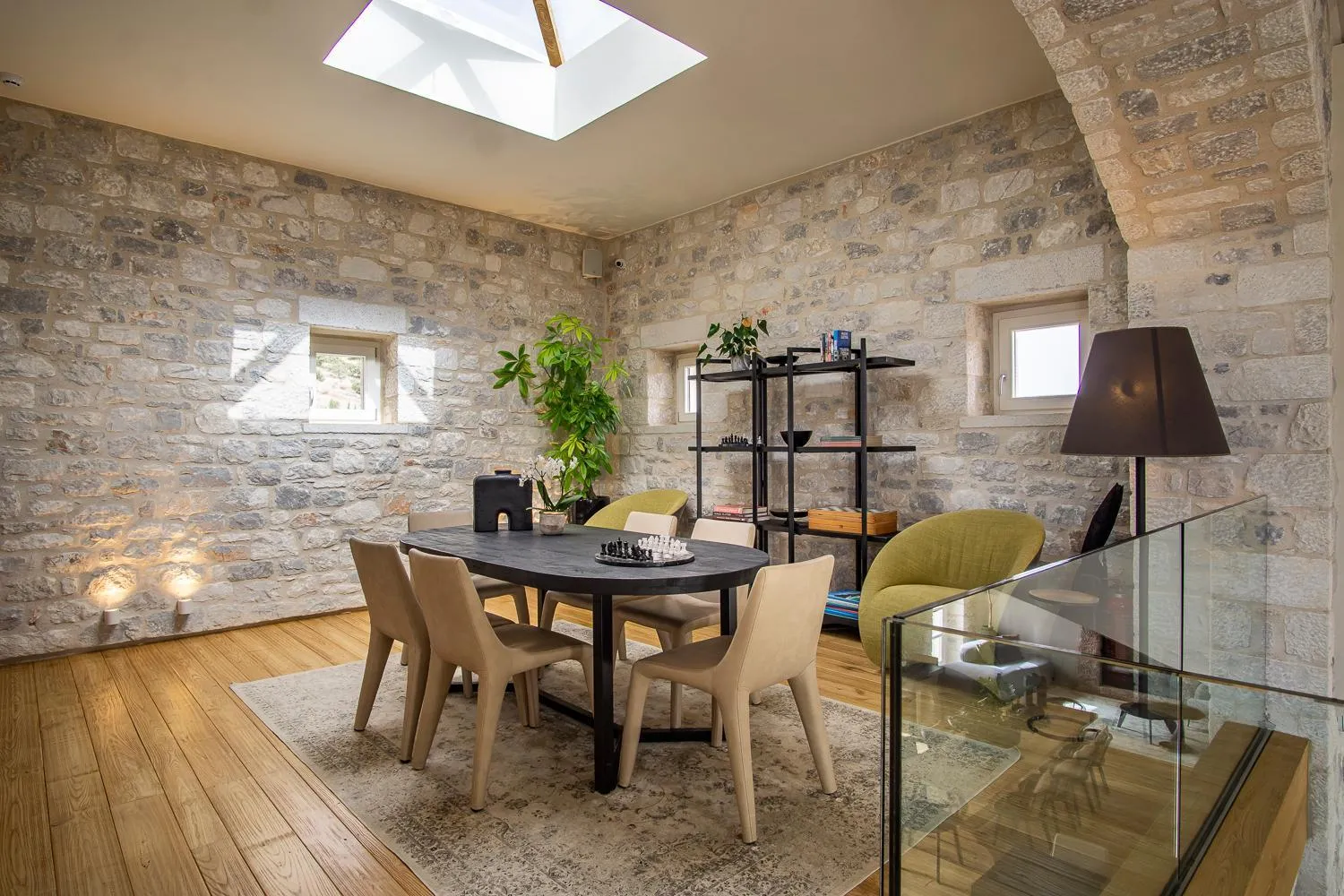 BASSA MAINA Villas & Suites