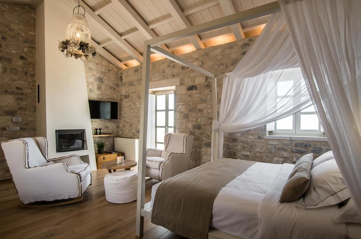 Bed in BASSA MAINA Villas & Suites