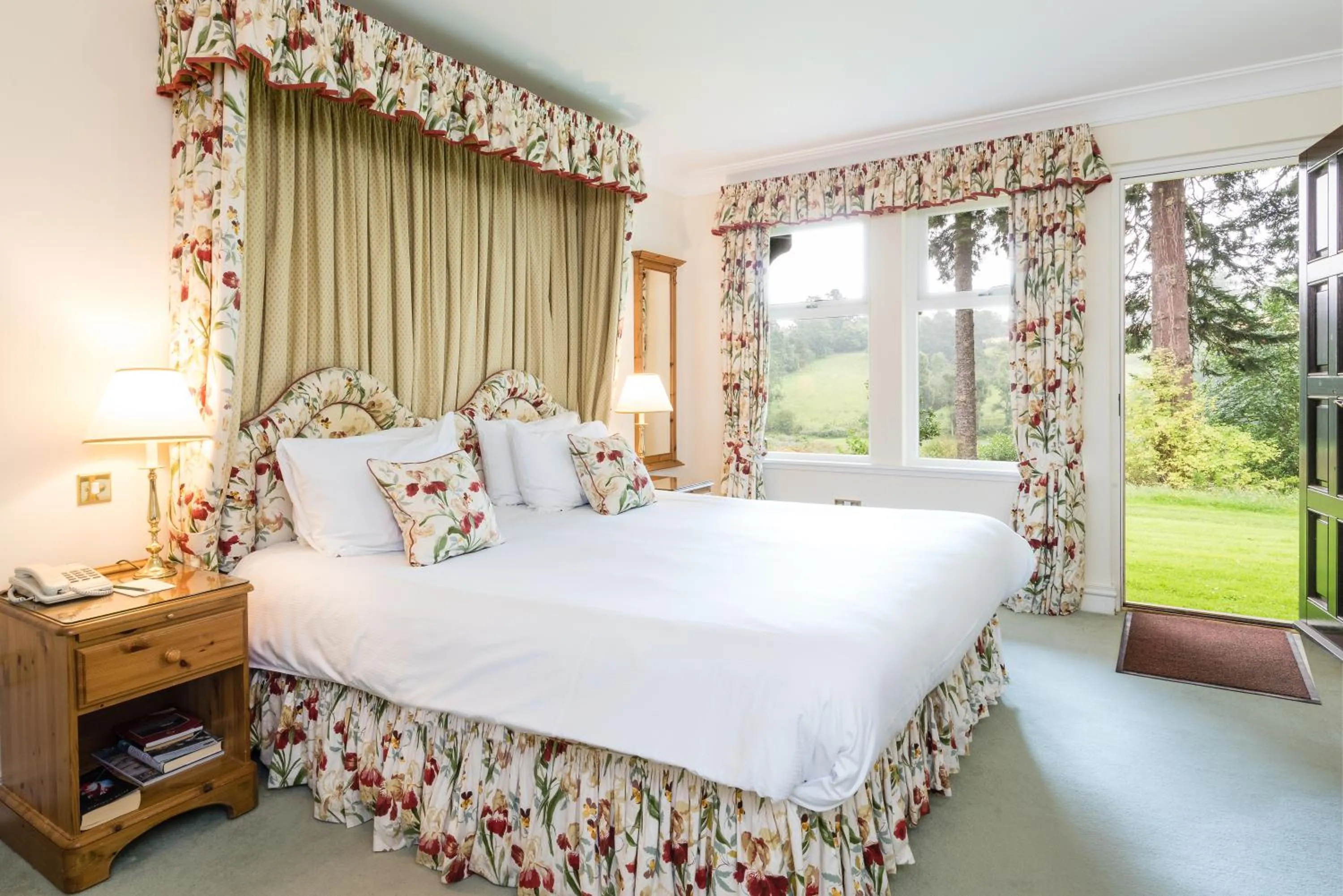 Photo of the whole room, Bed in Ballathie House Hotel