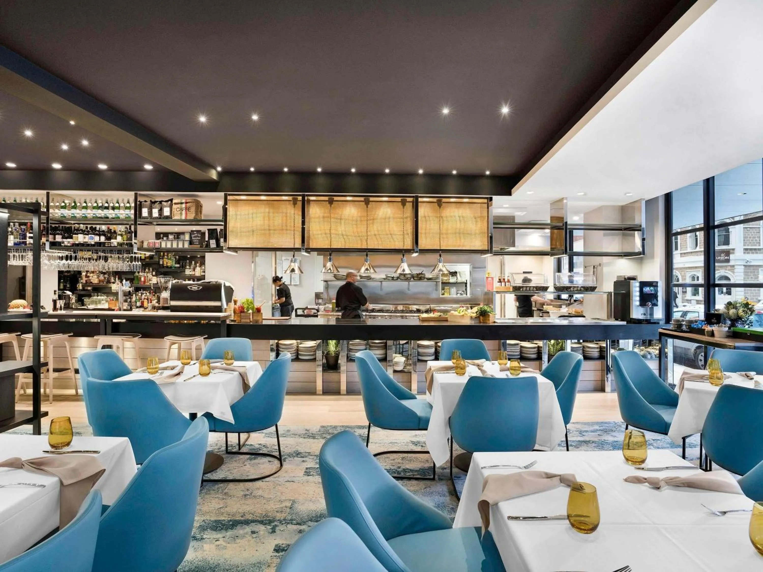 Lounge or bar in Peppers Waymouth Hotel