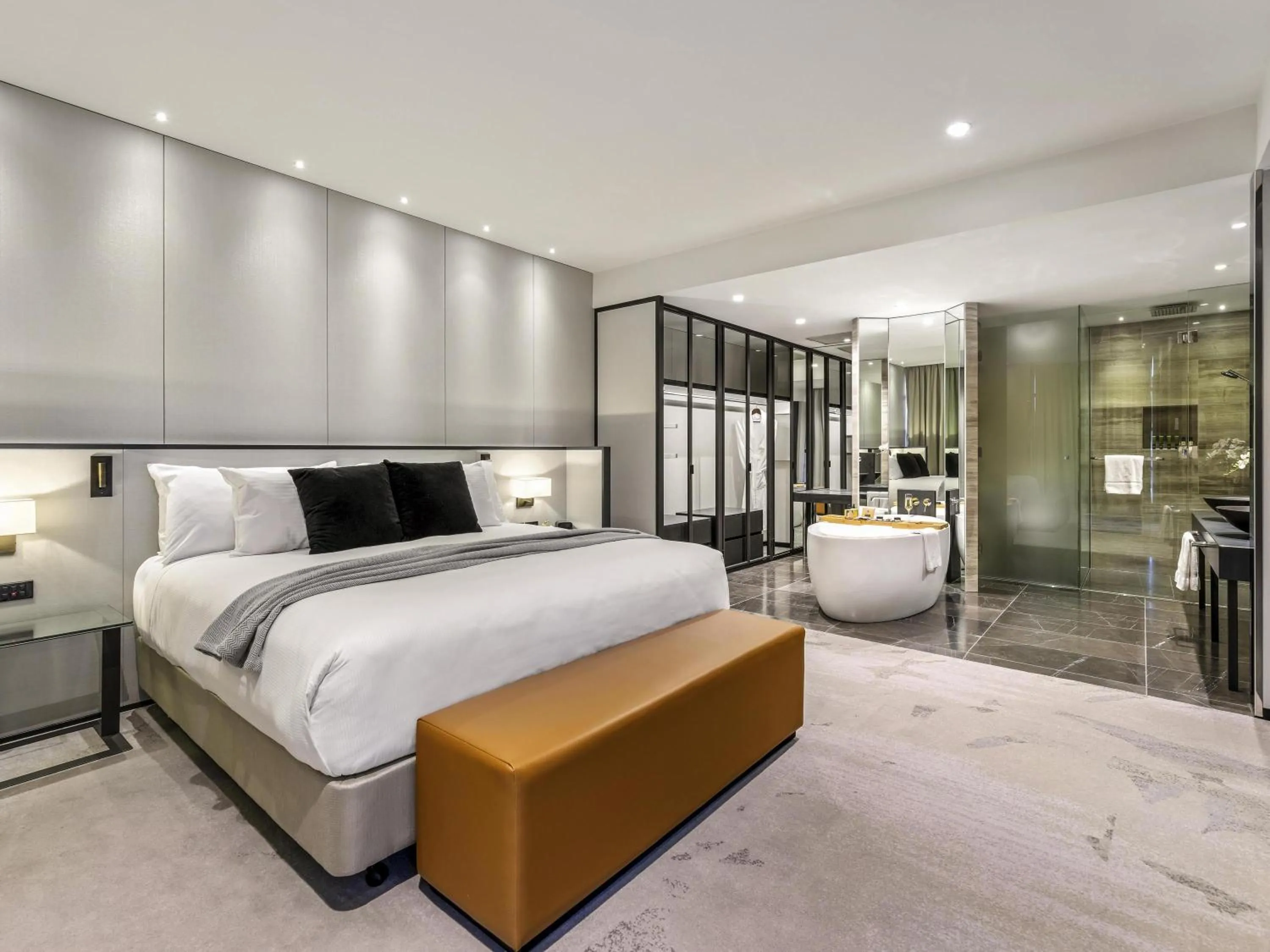 Bedroom, Bed in Peppers Waymouth Hotel