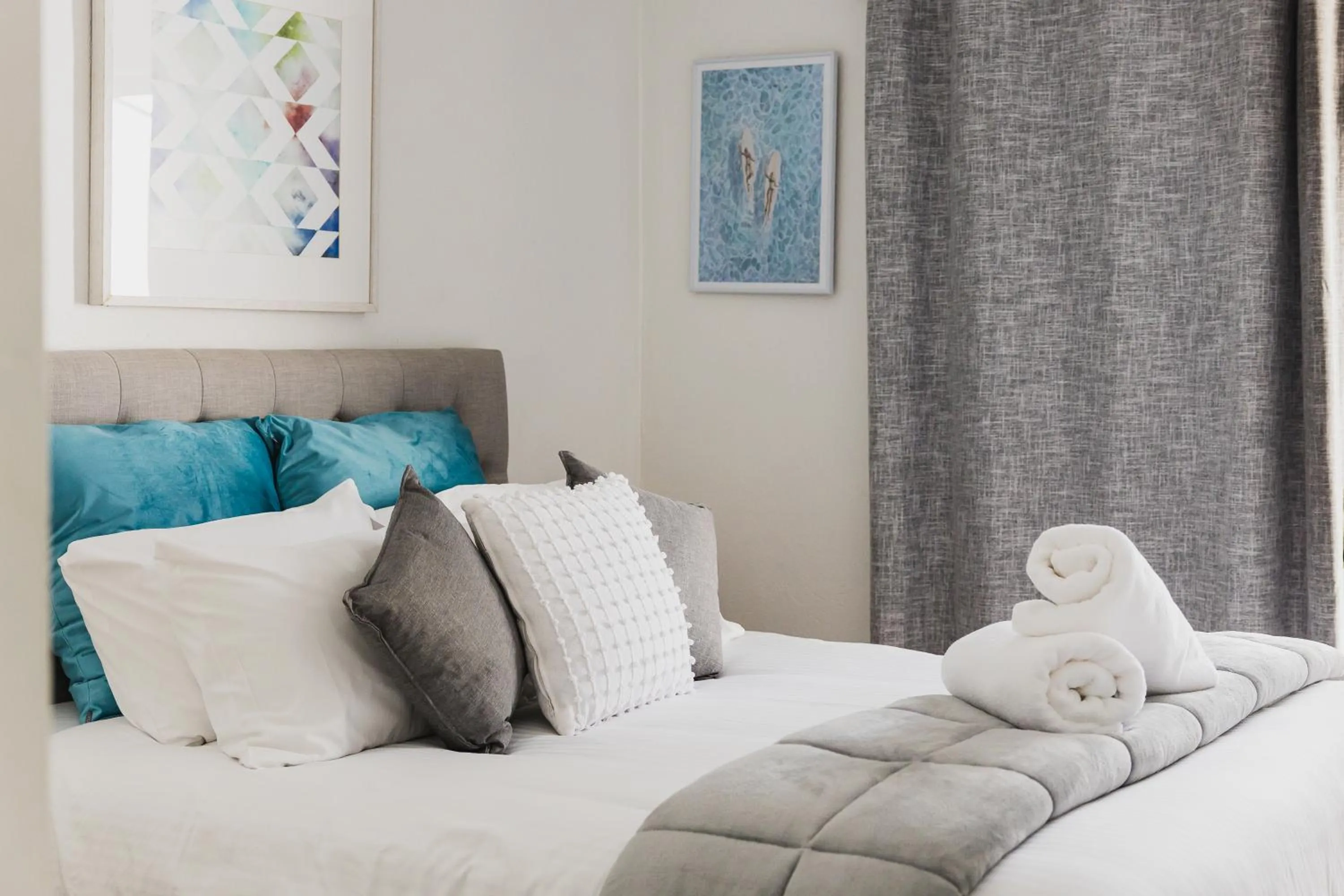 Bed in Noosa Keys Apartments