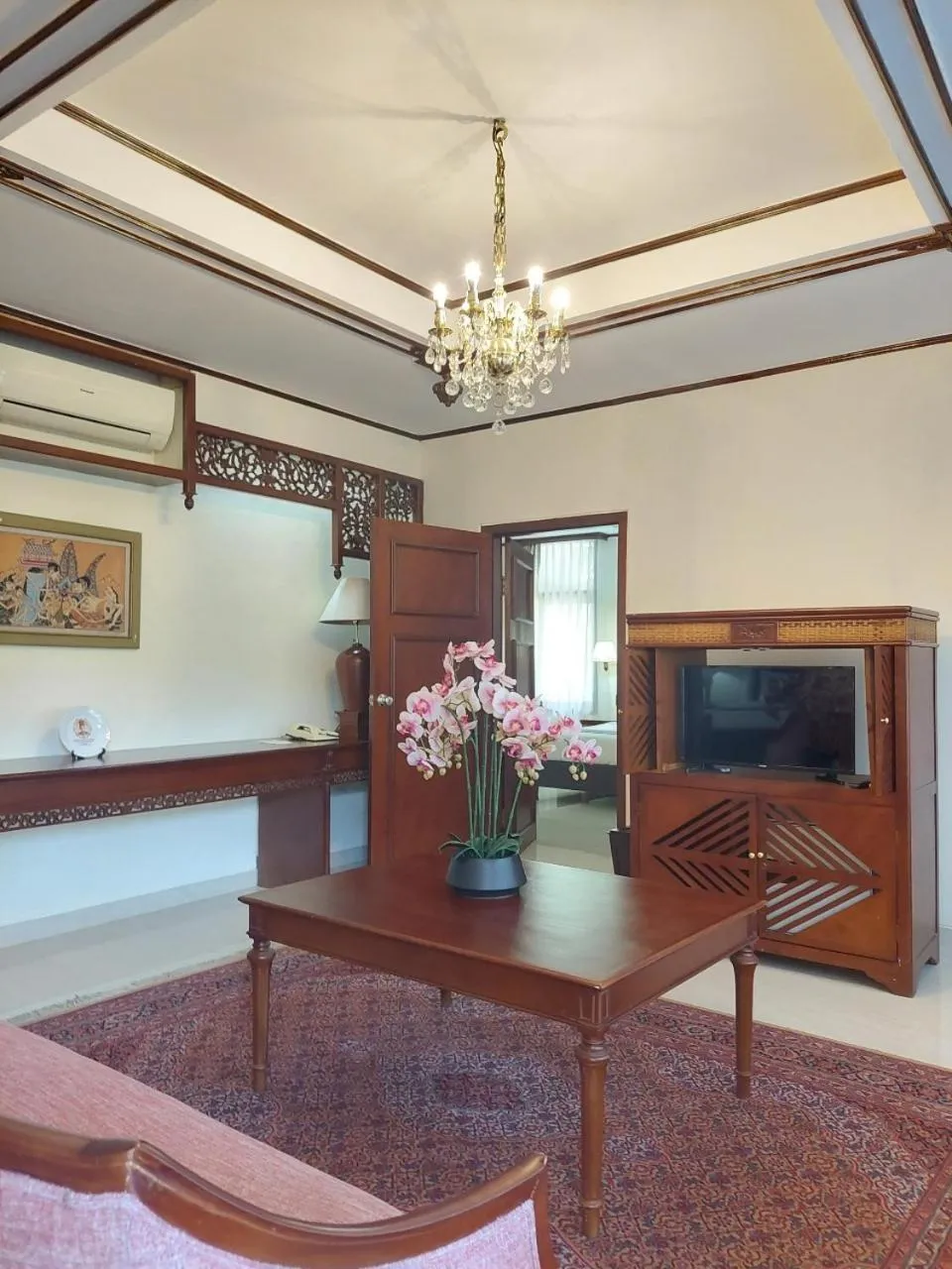 Living room in Kusuma Sahid Prince Hotel Solo